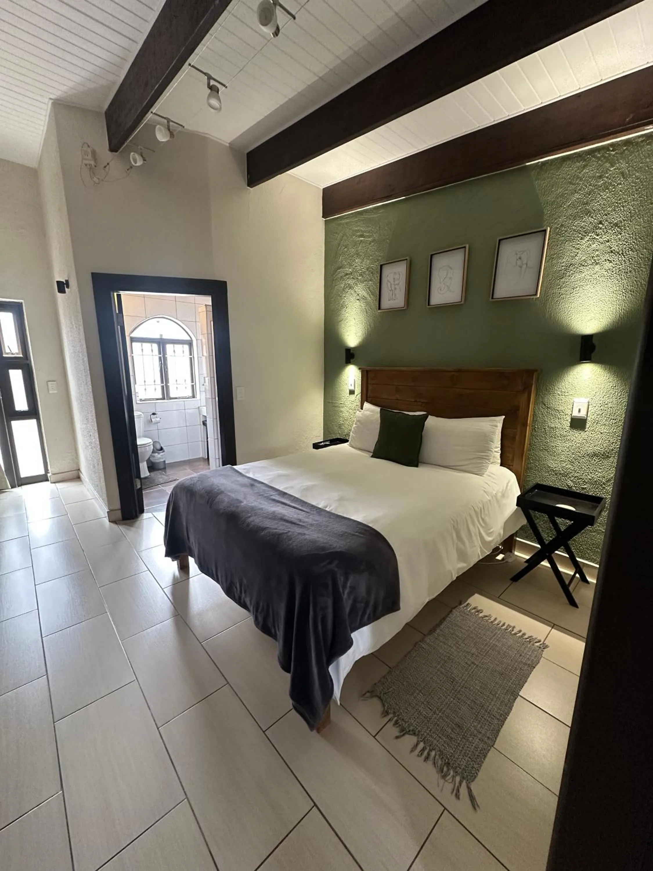 Bedroom, Bed in DESERT DREAMS BED and BREAKFAST CC