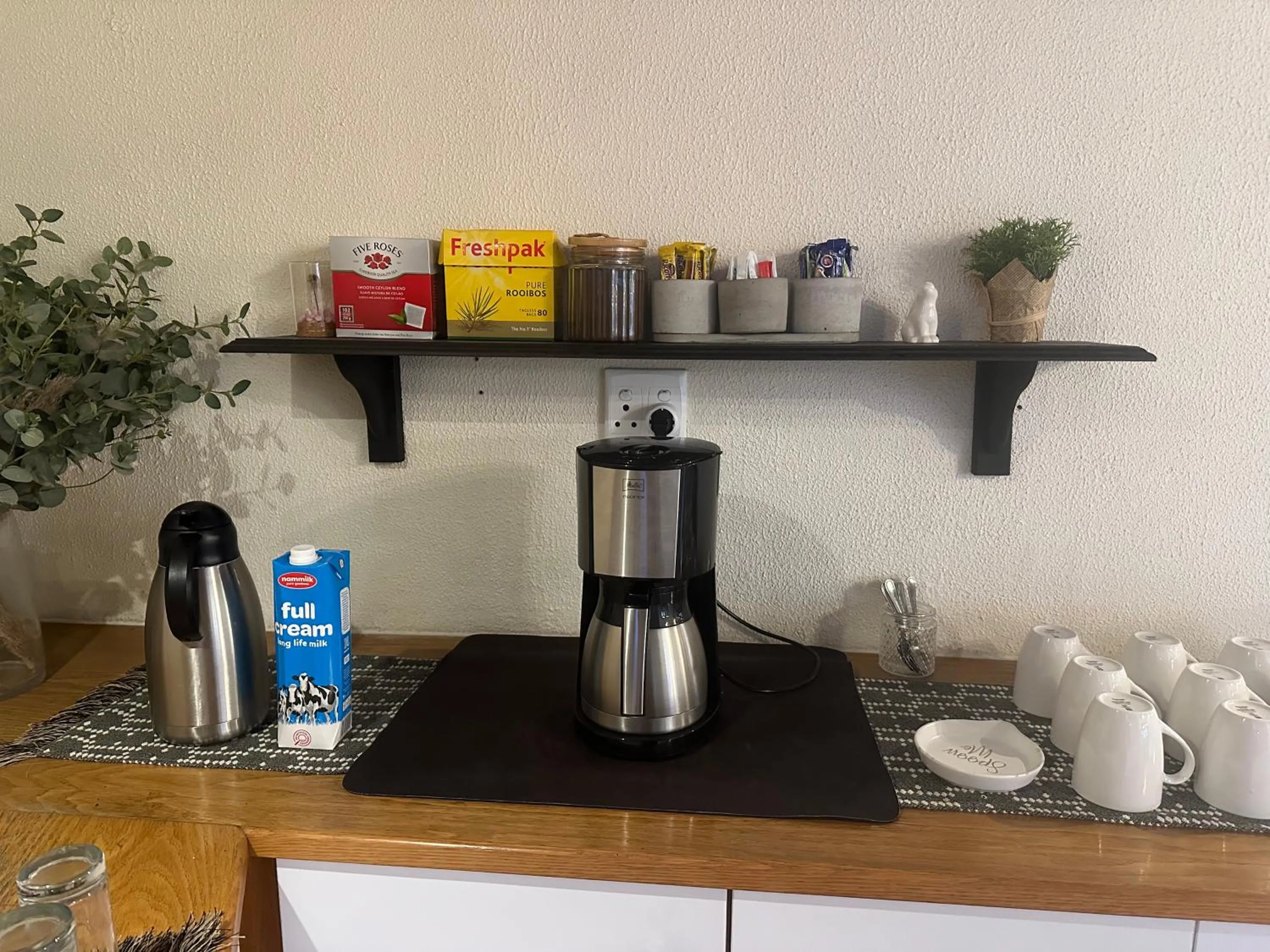 Breakfast in DESERT DREAMS BED and BREAKFAST CC