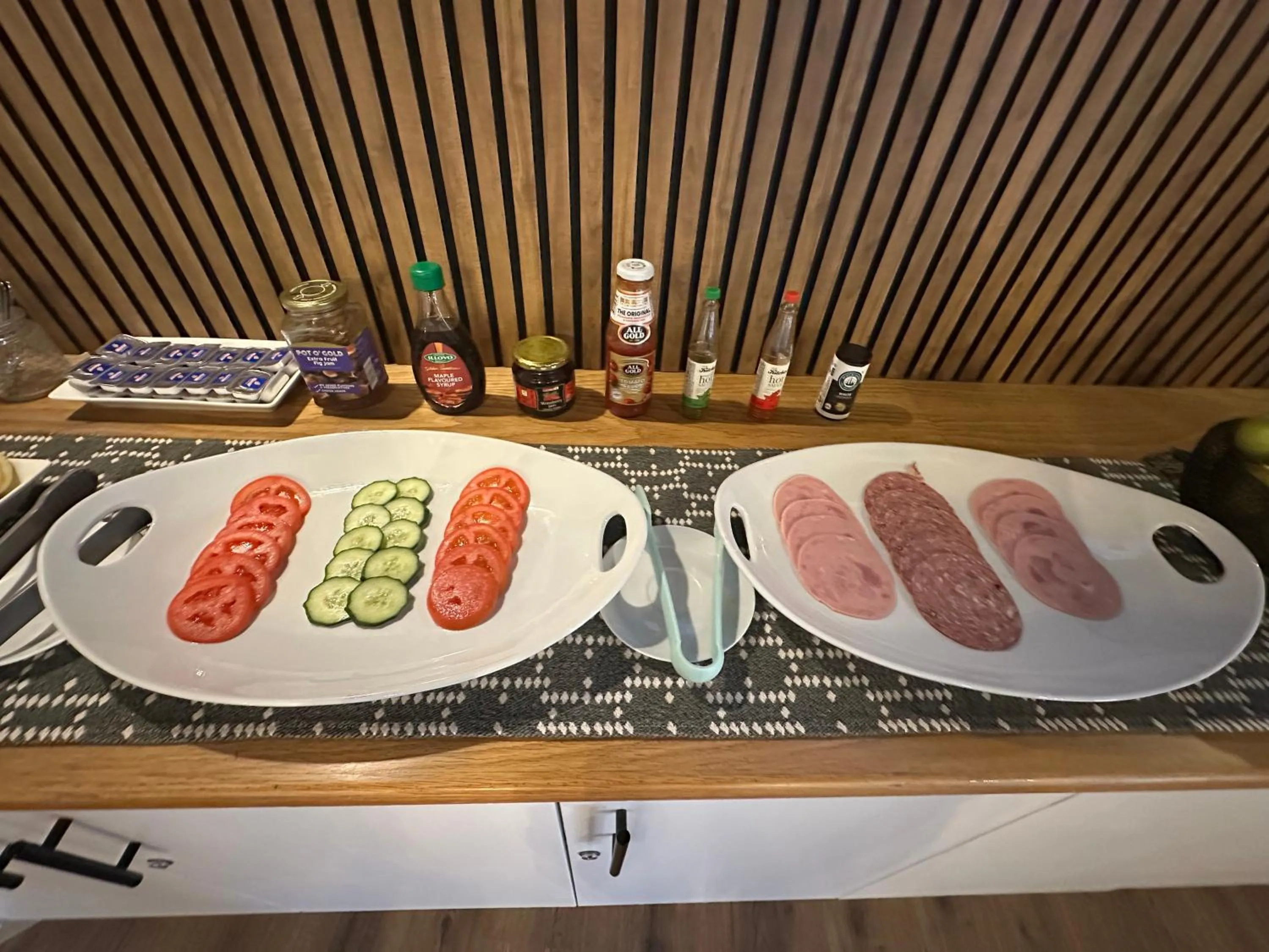 Breakfast in DESERT DREAMS BED and BREAKFAST CC