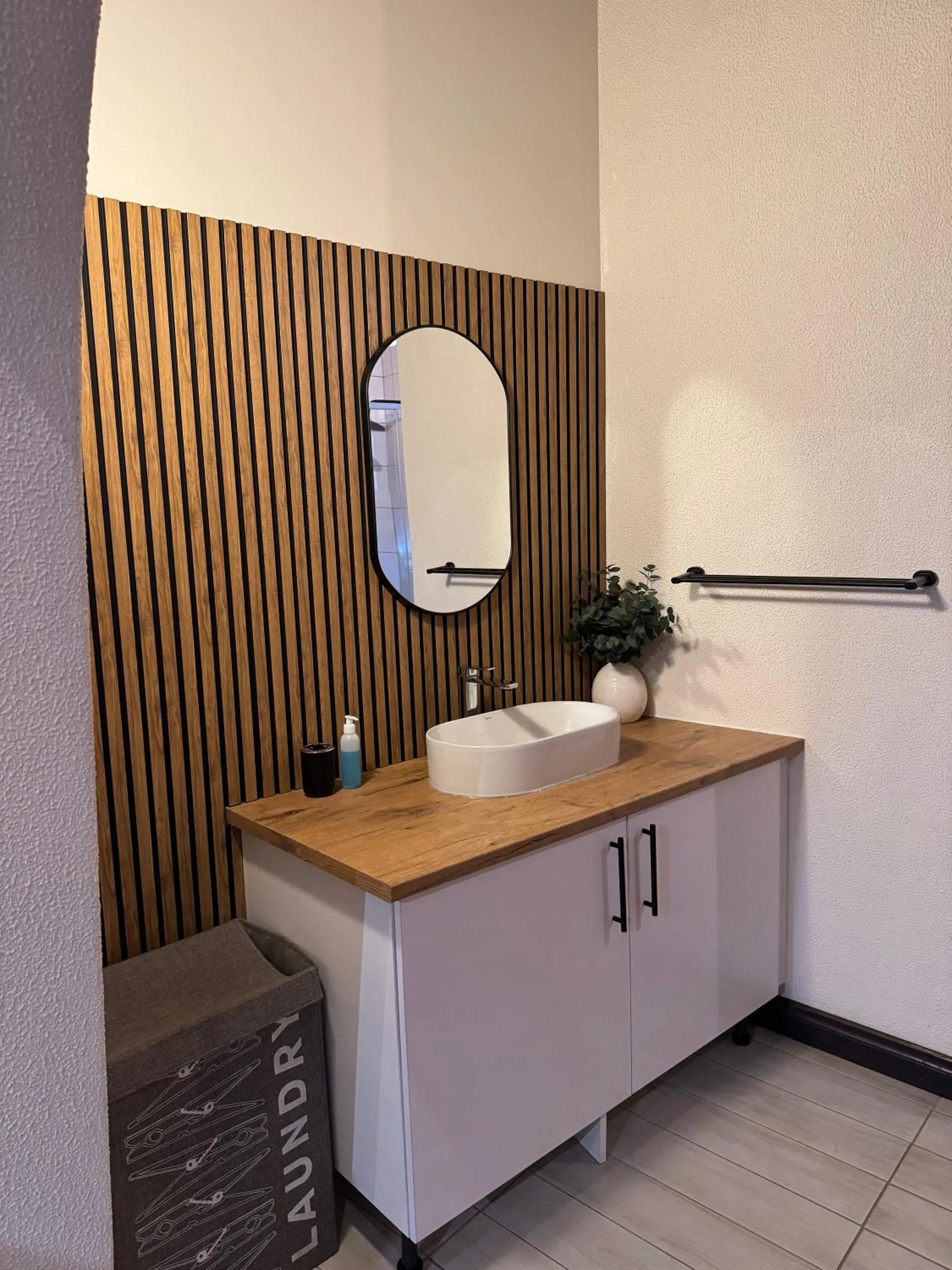 Bathroom in DESERT DREAMS BED and BREAKFAST CC