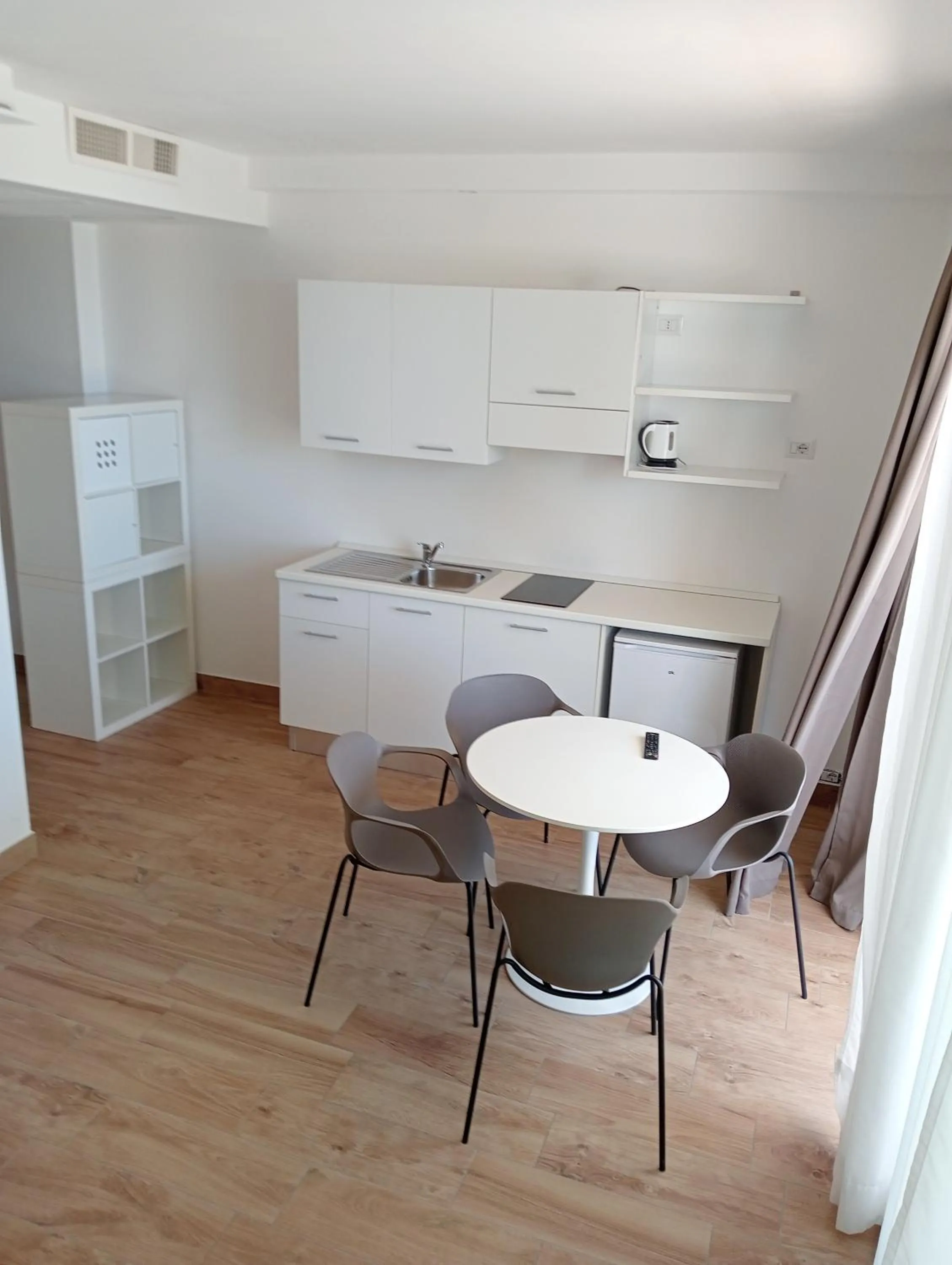 Dining area in Hotel Flora