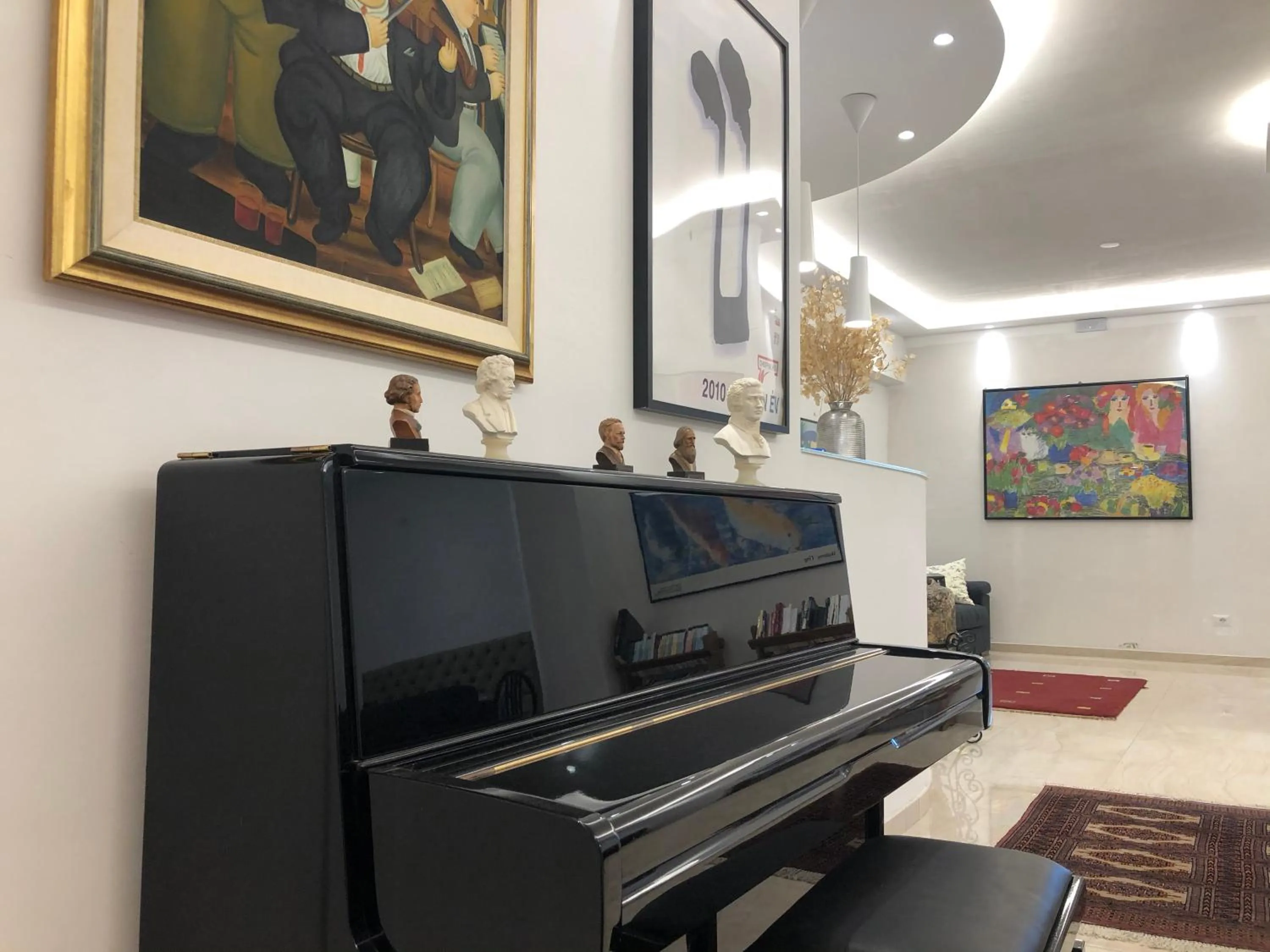 TV and multimedia in Hotel Flora