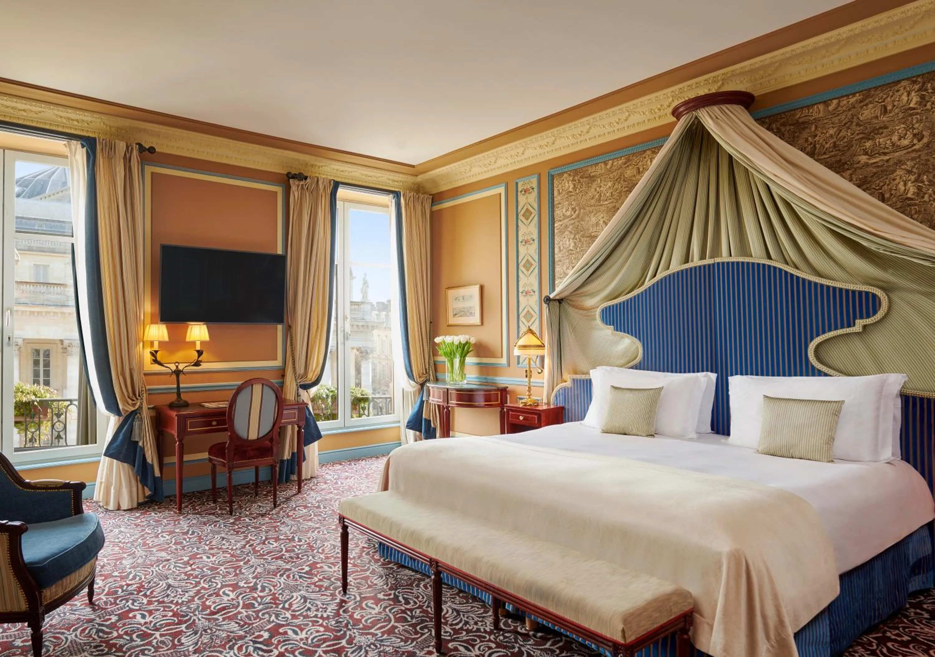 Photo of the whole room, Bed in InterContinental Bordeaux Le Grand Hotel by IHG