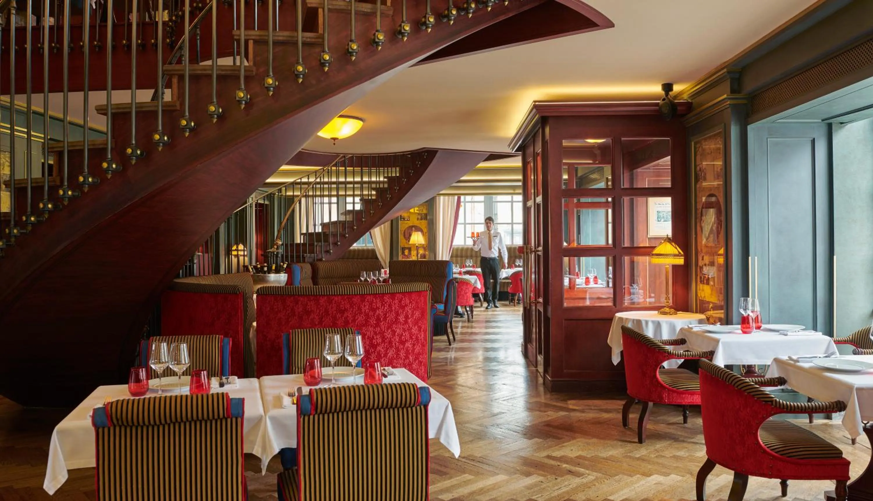 Restaurant/places to eat in InterContinental Bordeaux Le Grand Hotel by IHG