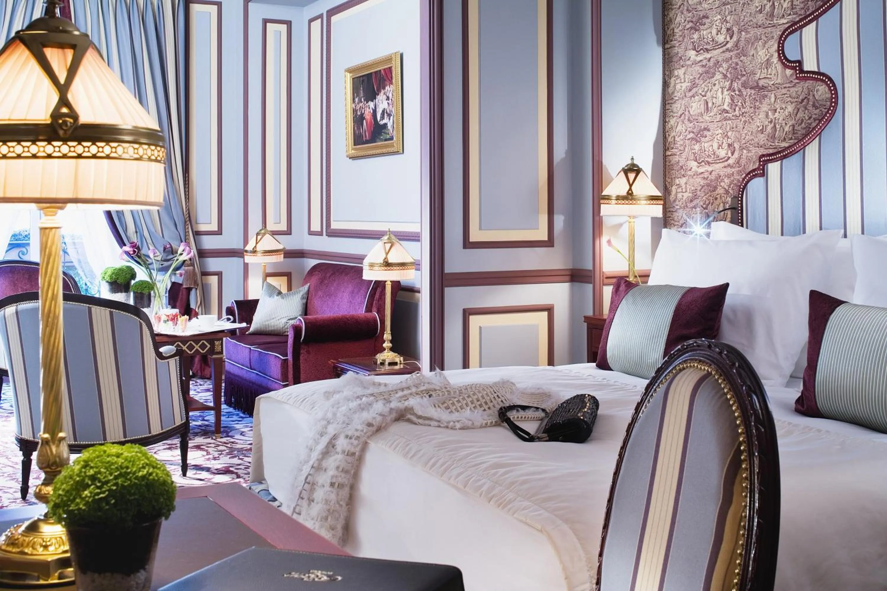 Photo of the whole room, Bed in InterContinental Bordeaux Le Grand Hotel by IHG