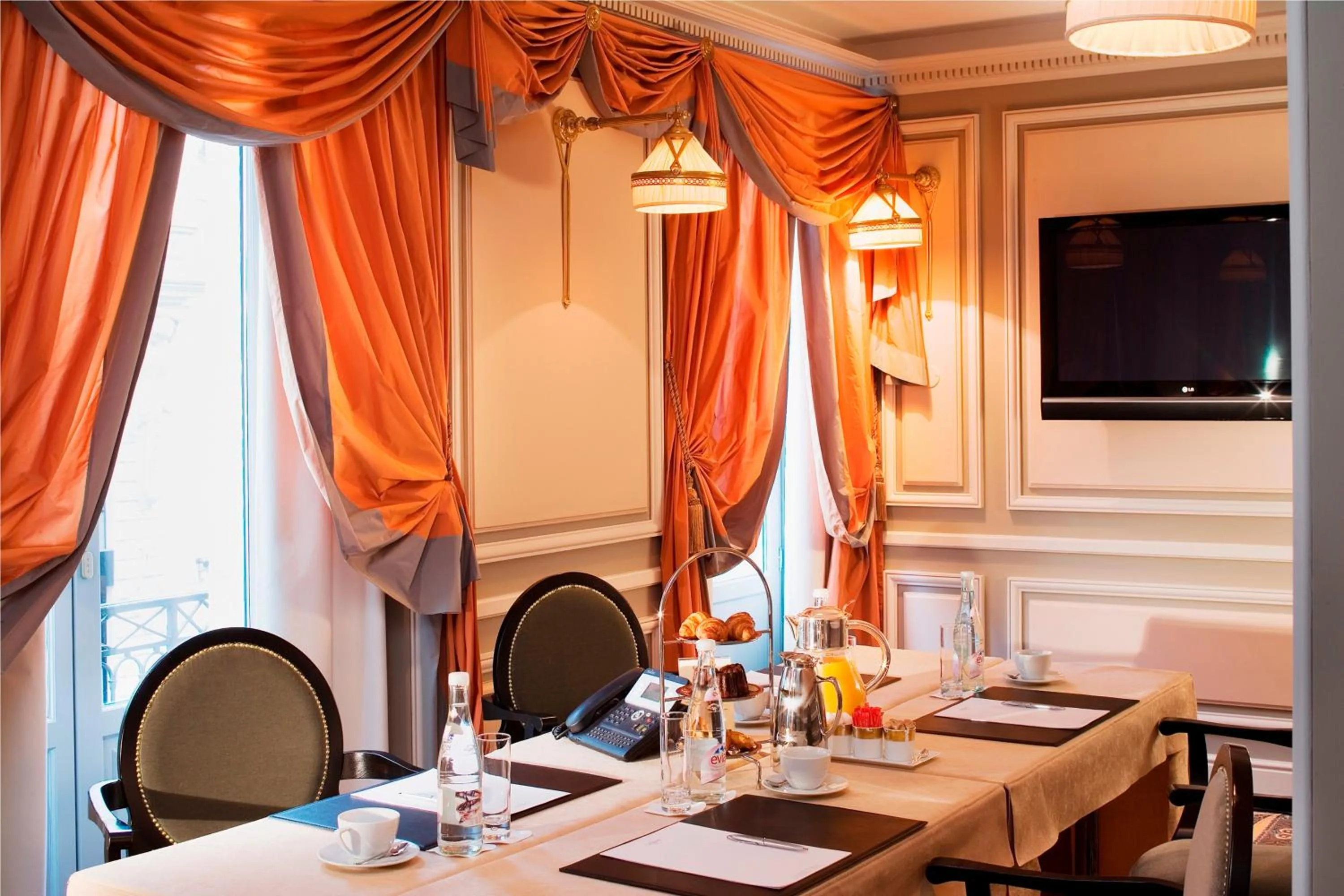 Meeting/conference room in InterContinental Bordeaux Le Grand Hotel by IHG