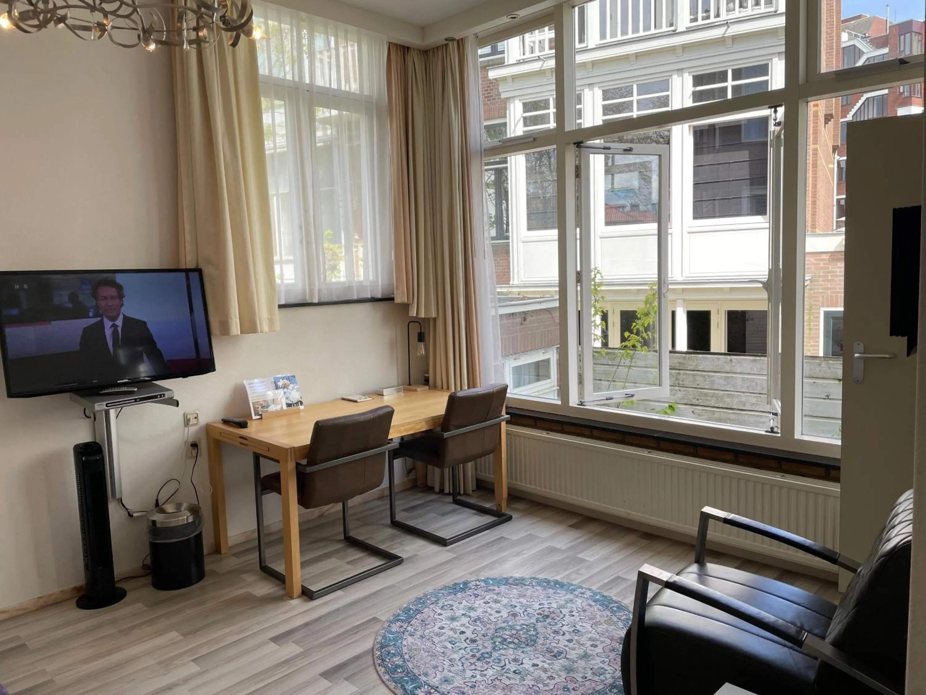 Seating area in Plato by Hofstad Studio’s