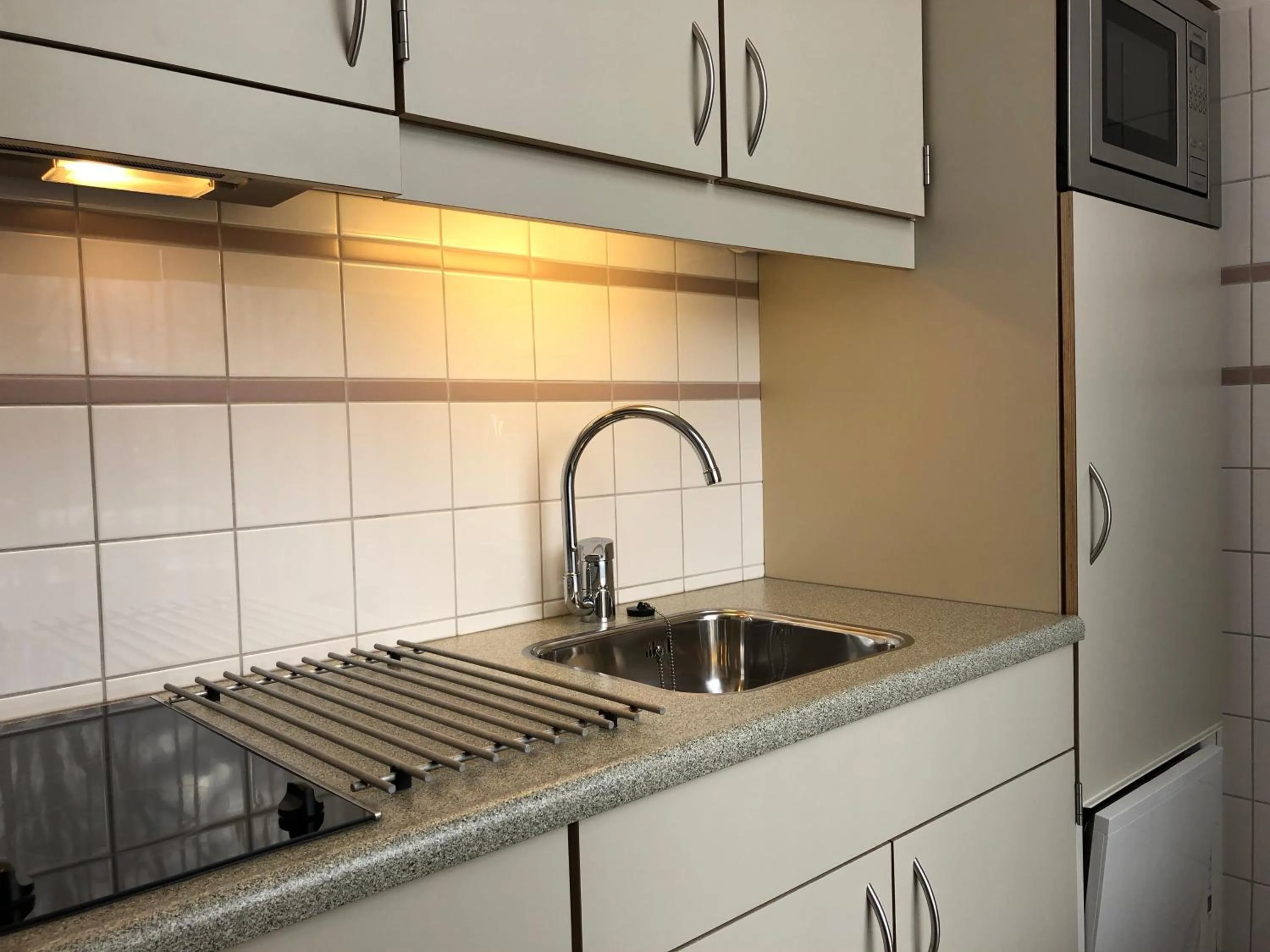 Kitchen or kitchenette in Plato by Hofstad Studio’s