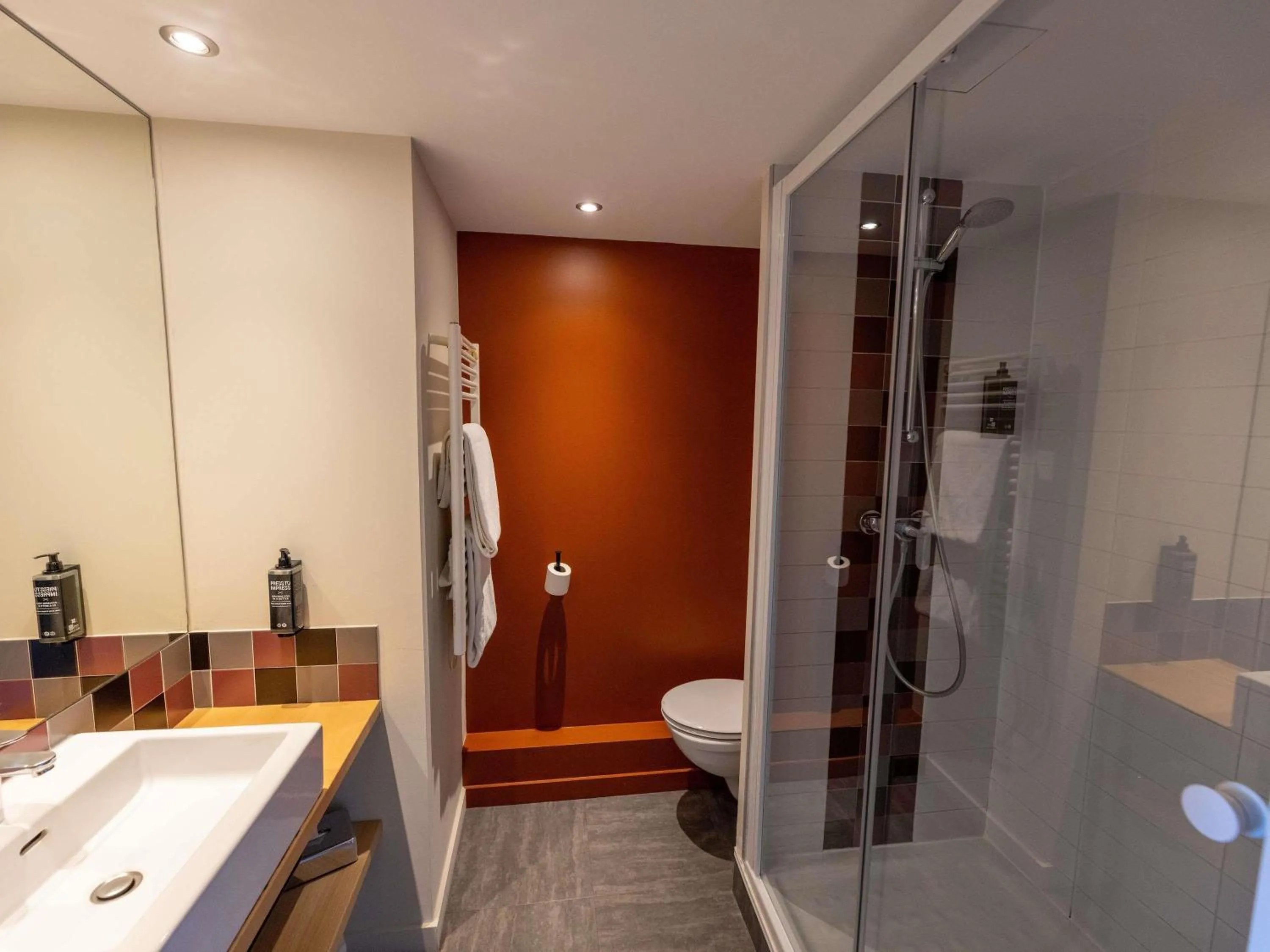 Bedroom in Hotel Donibane Saint-Jean-de-Luz