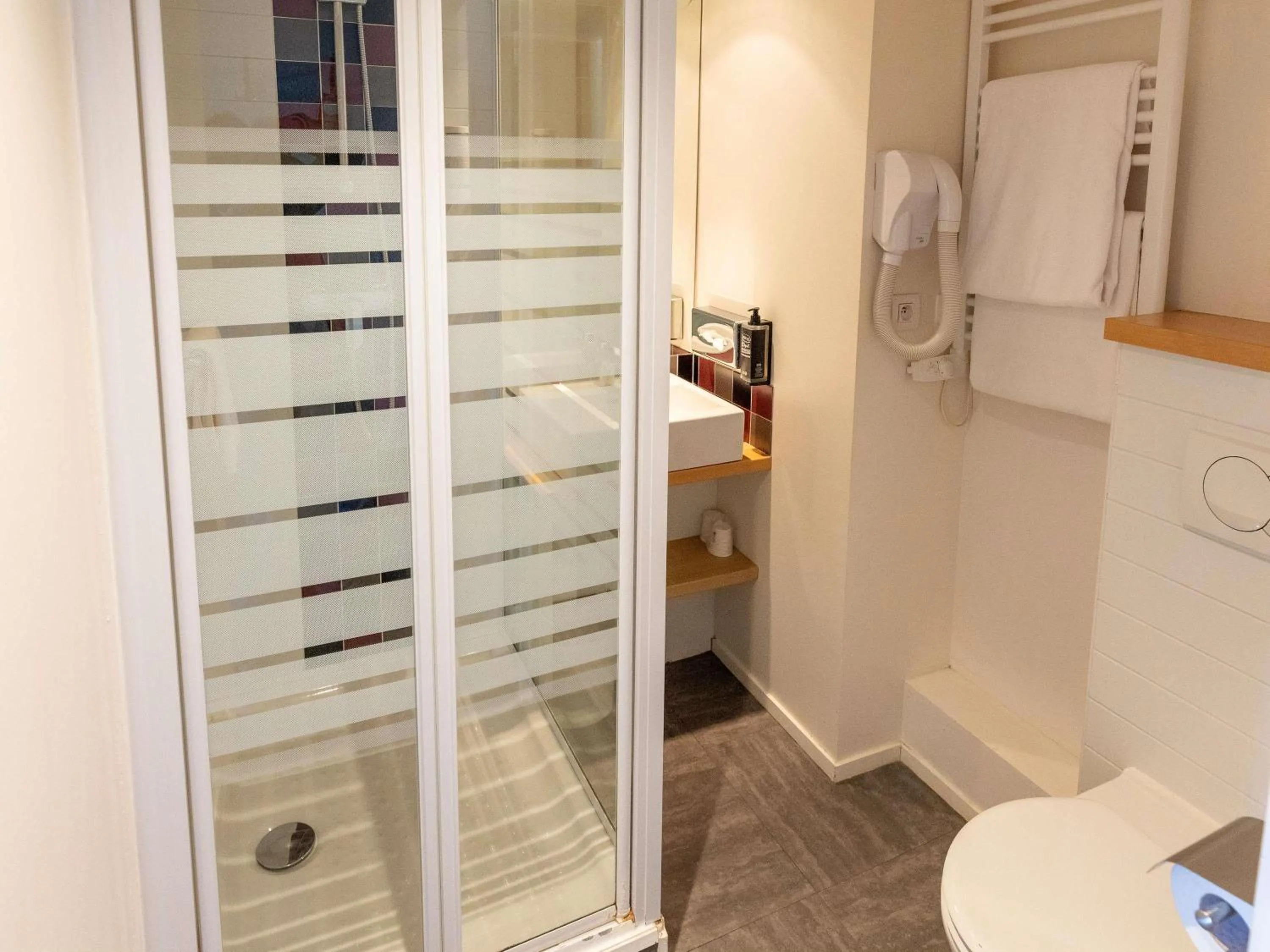 Bedroom in Hotel Donibane Saint-Jean-de-Luz