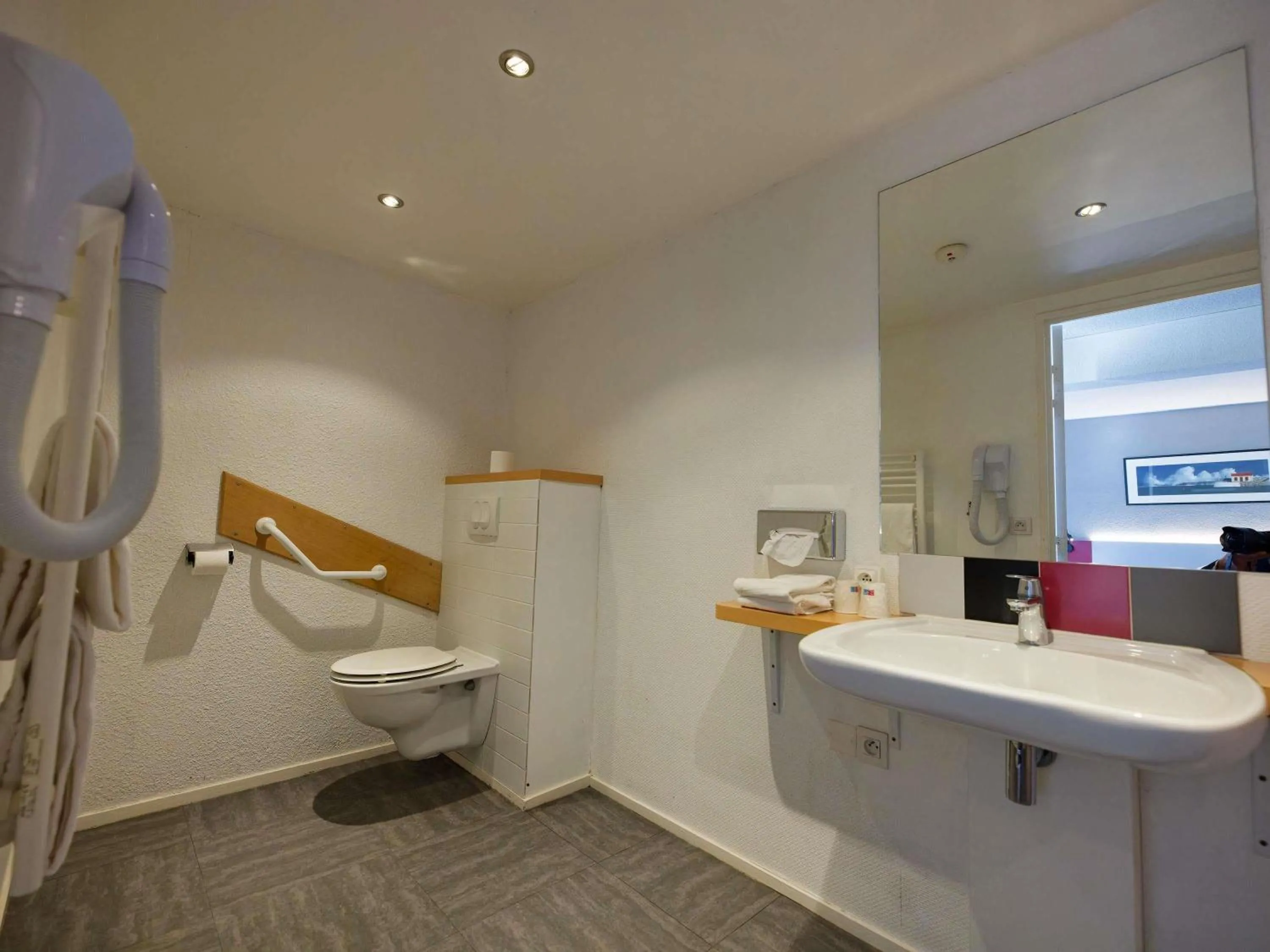 Bedroom in Hotel Donibane Saint-Jean-de-Luz