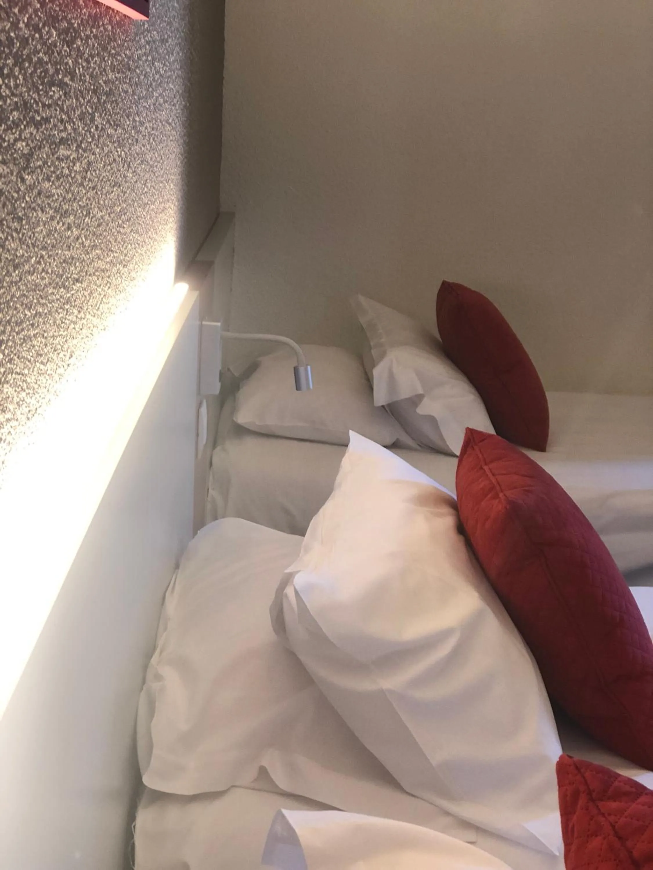 Bed in Hotel Donibane Saint-Jean-de-Luz