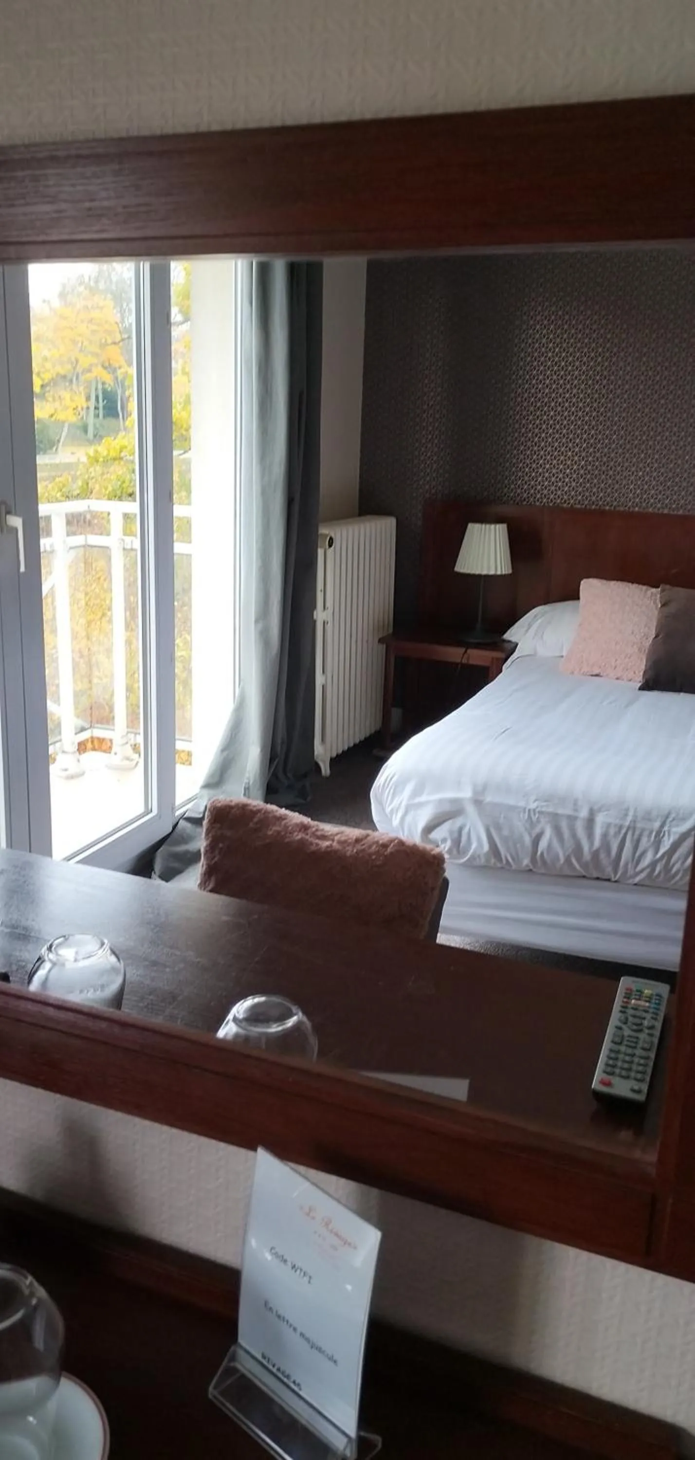 Bed in Hotel Le Rivage
