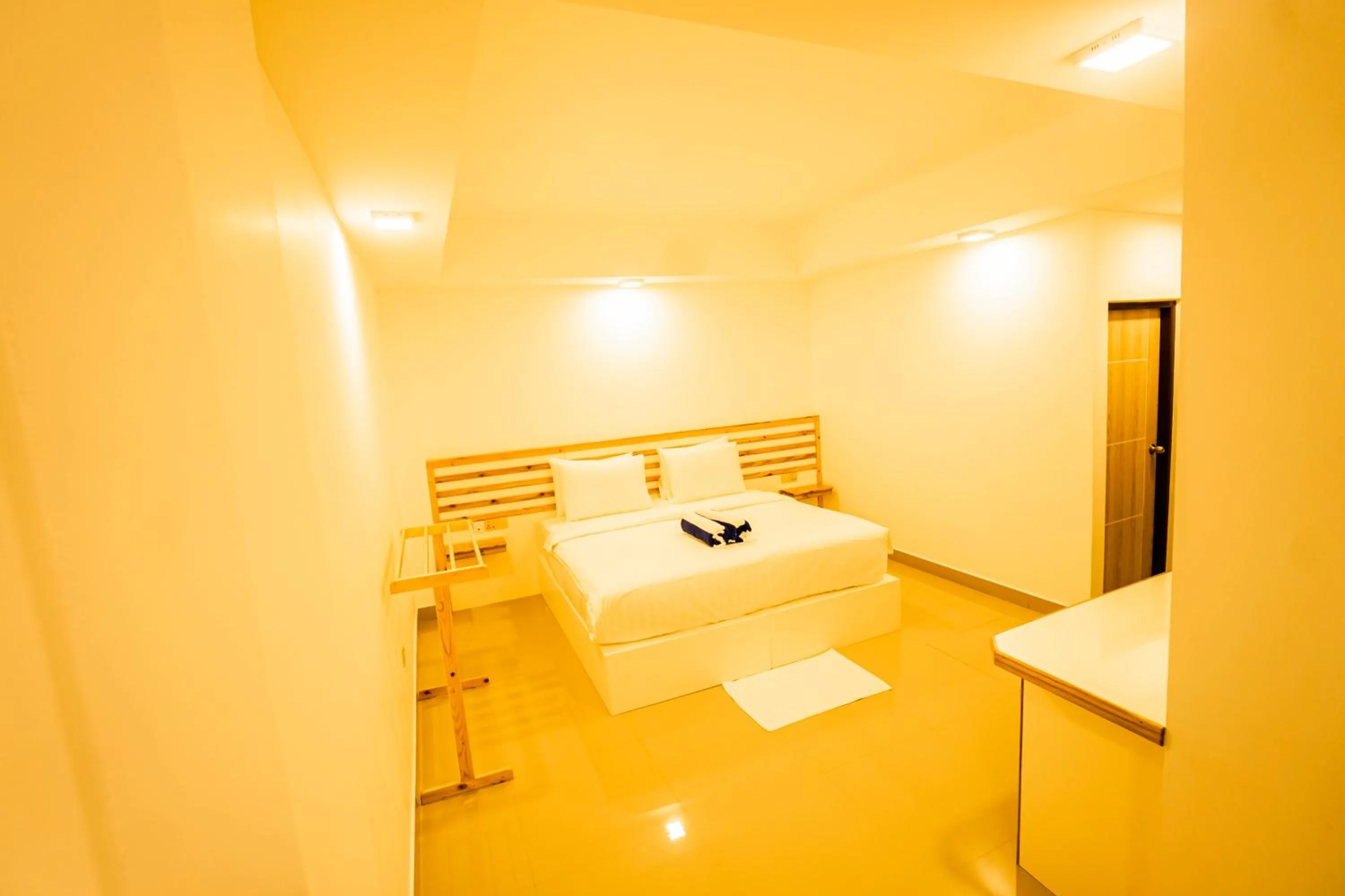 Bedroom, Bed in Lagoona Sunset