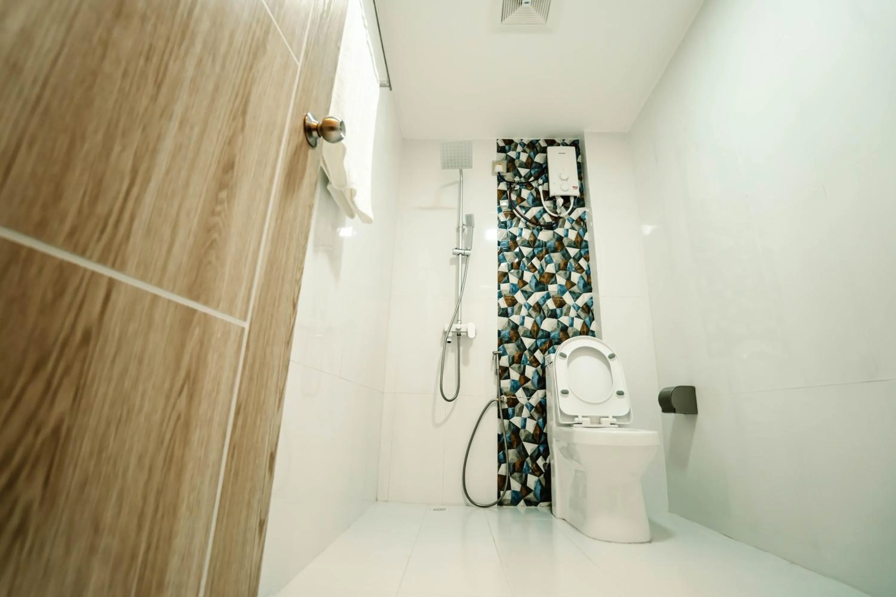 Toilet in Lagoona Sunset