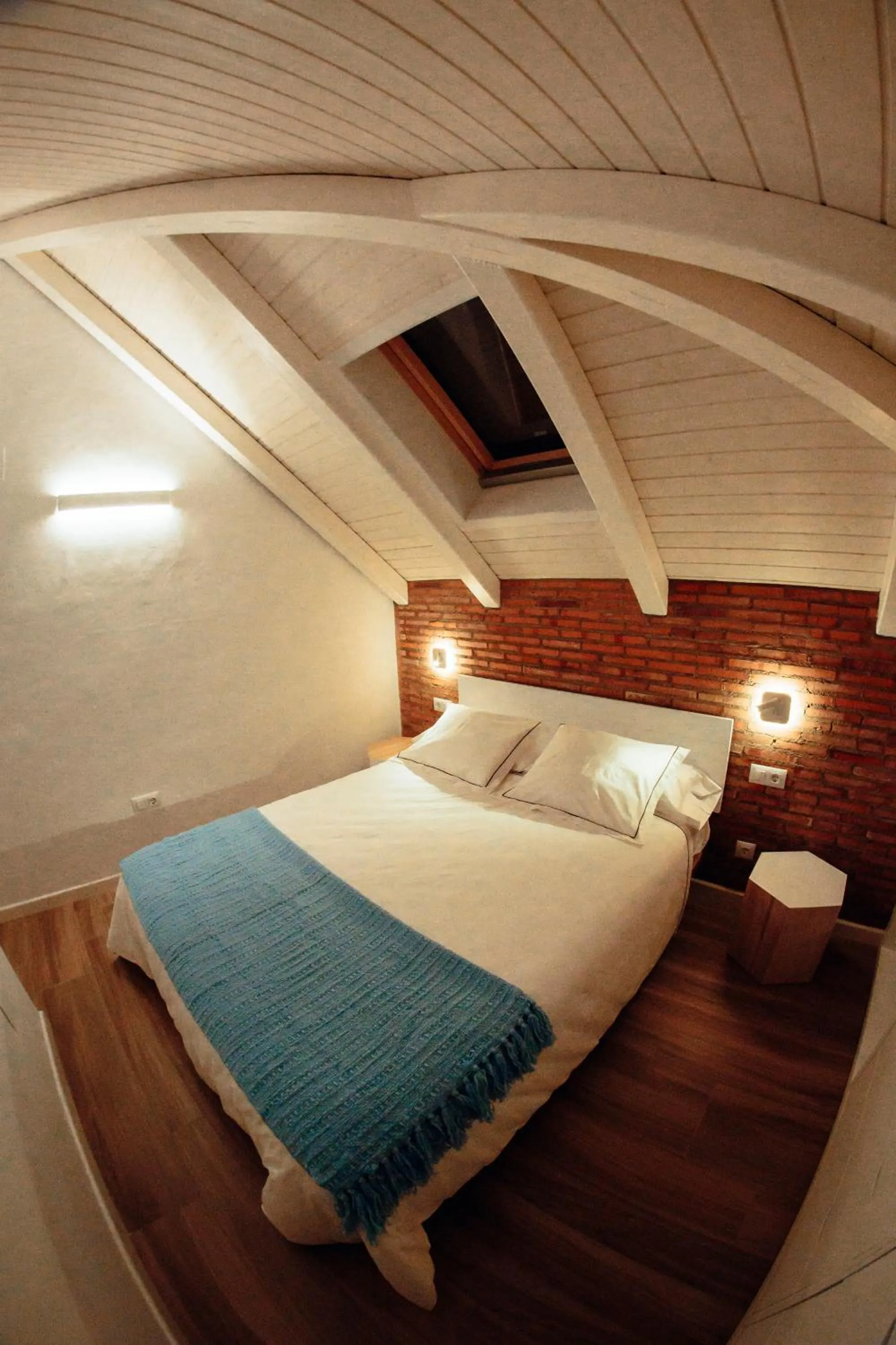Bedroom, Bed in Apartamentos Plaza de España 6
