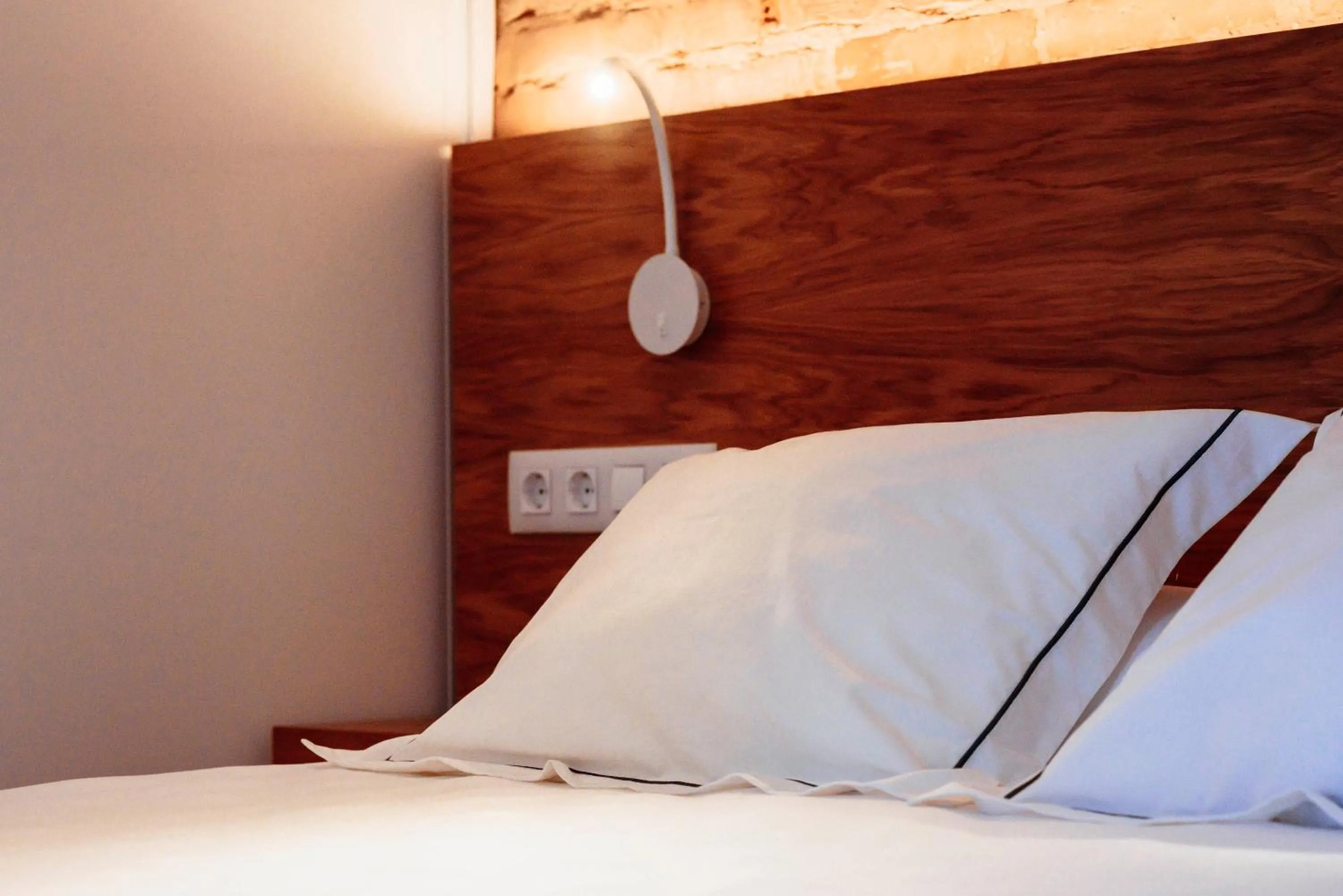 Bed in Apartamentos Plaza de España 6
