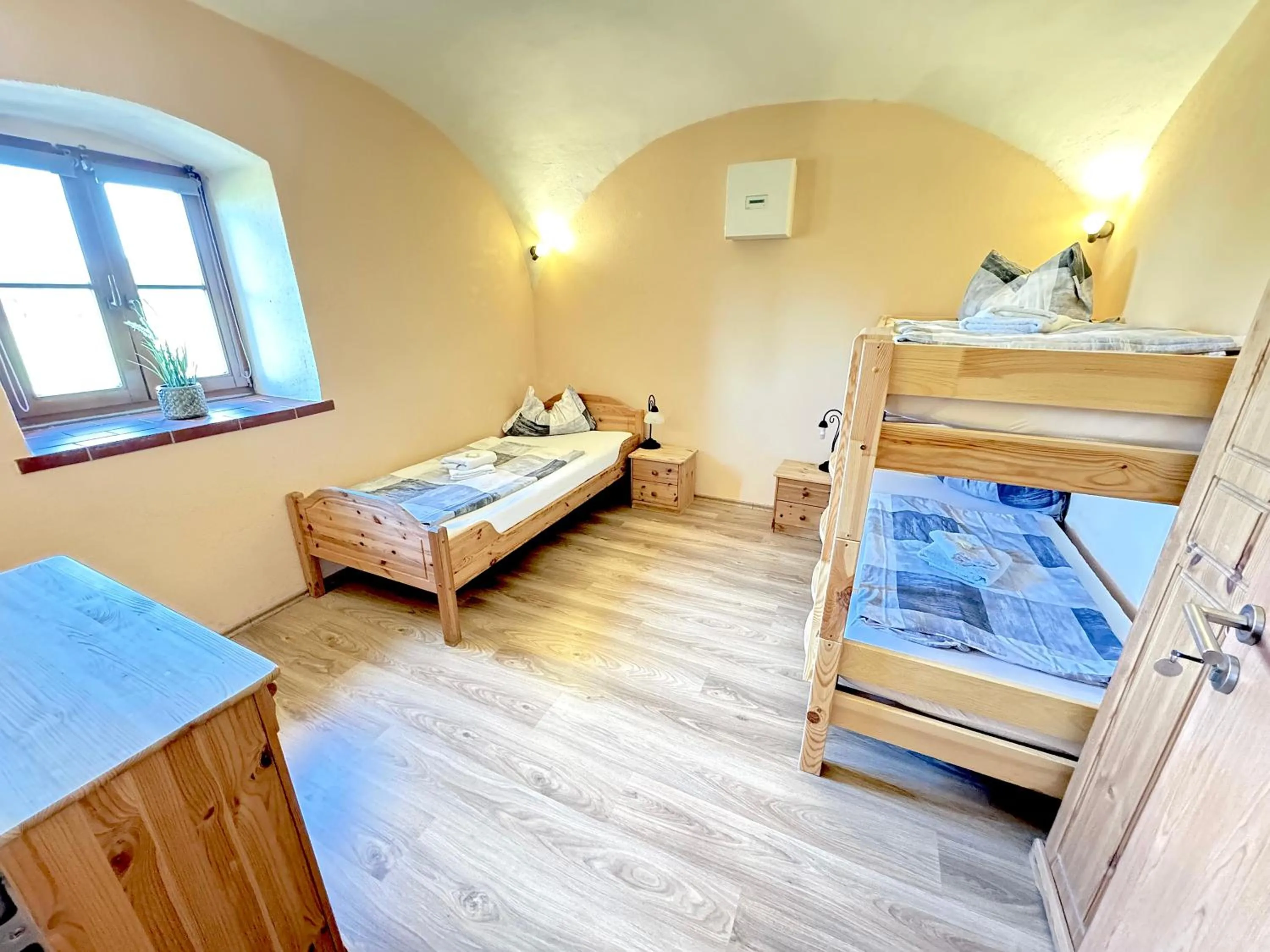 Bedroom, Bed in Pension Laurent Ranch