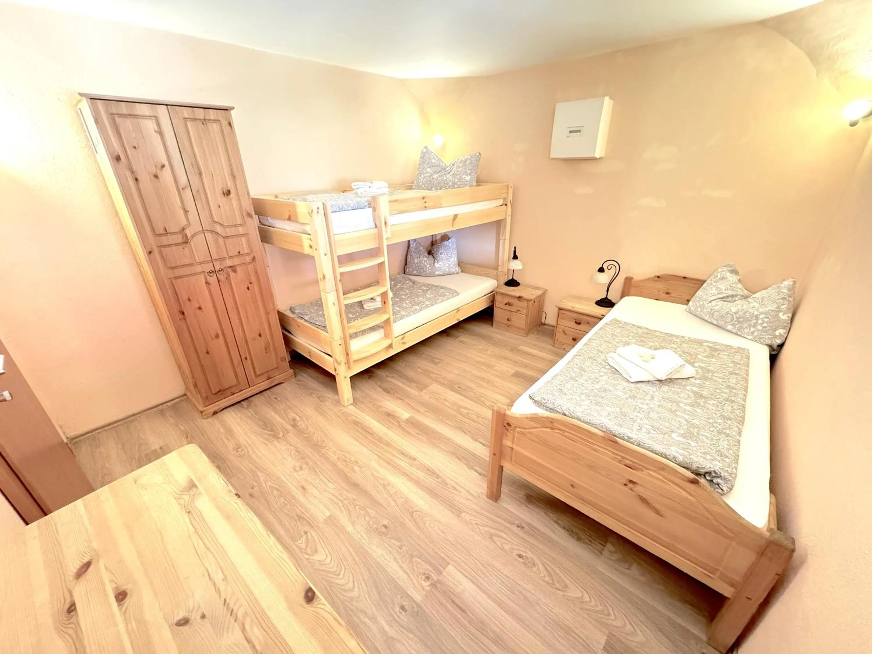 Bedroom, Bed in Pension Laurent Ranch