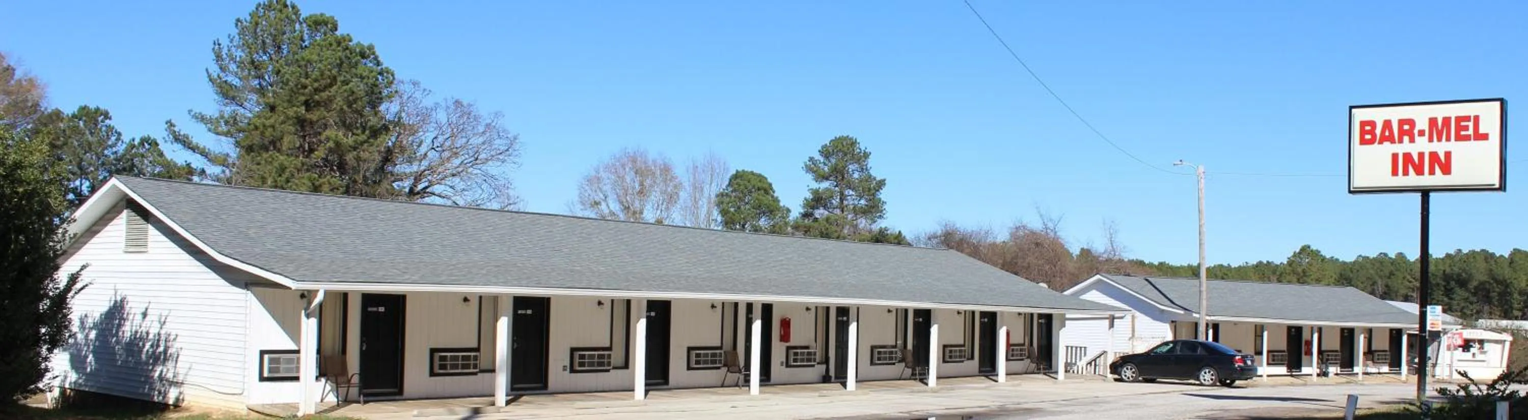 Property building in Bar-Mel Inn