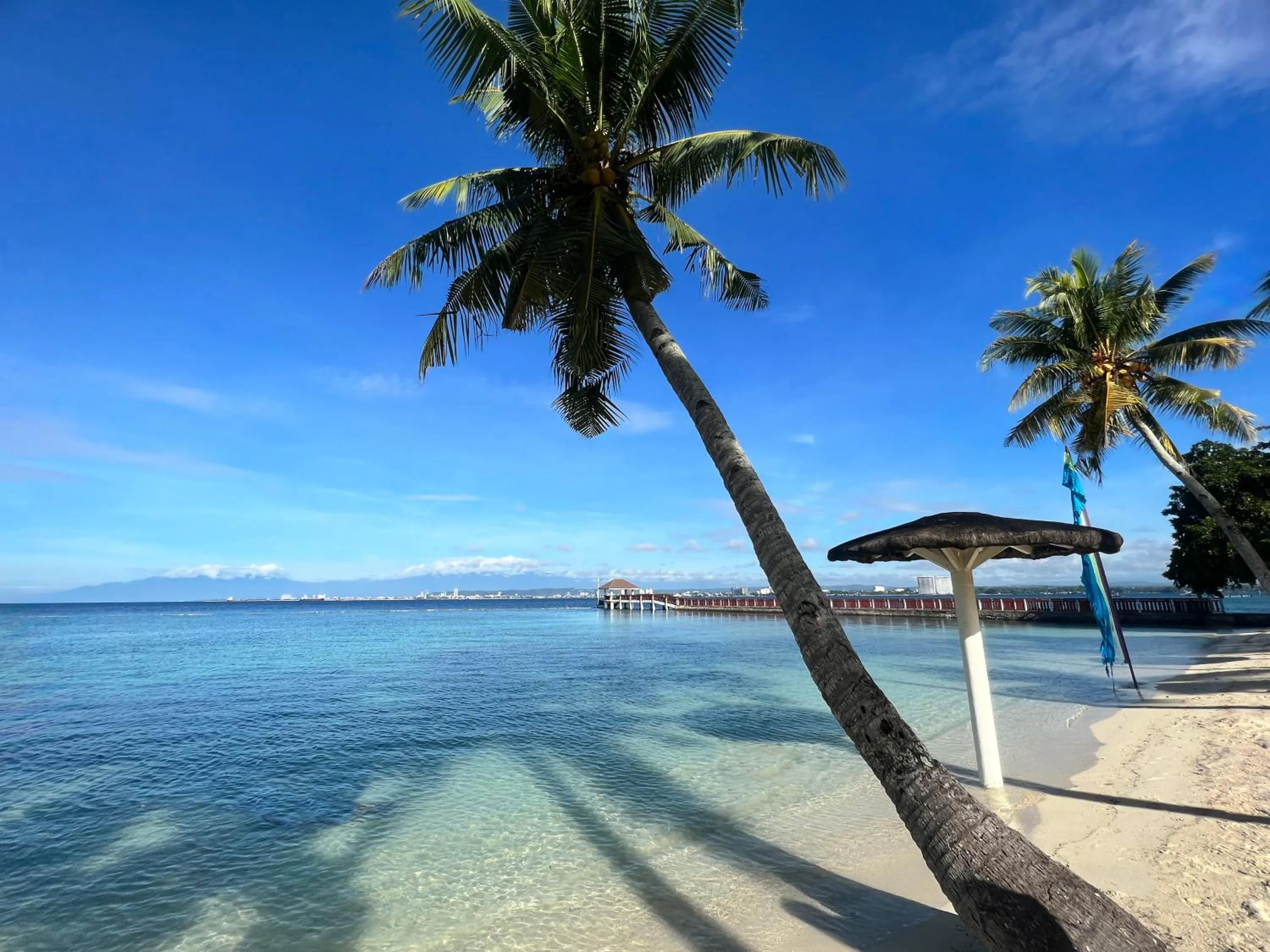 Day in Crusoe Cabins Costa Azalea