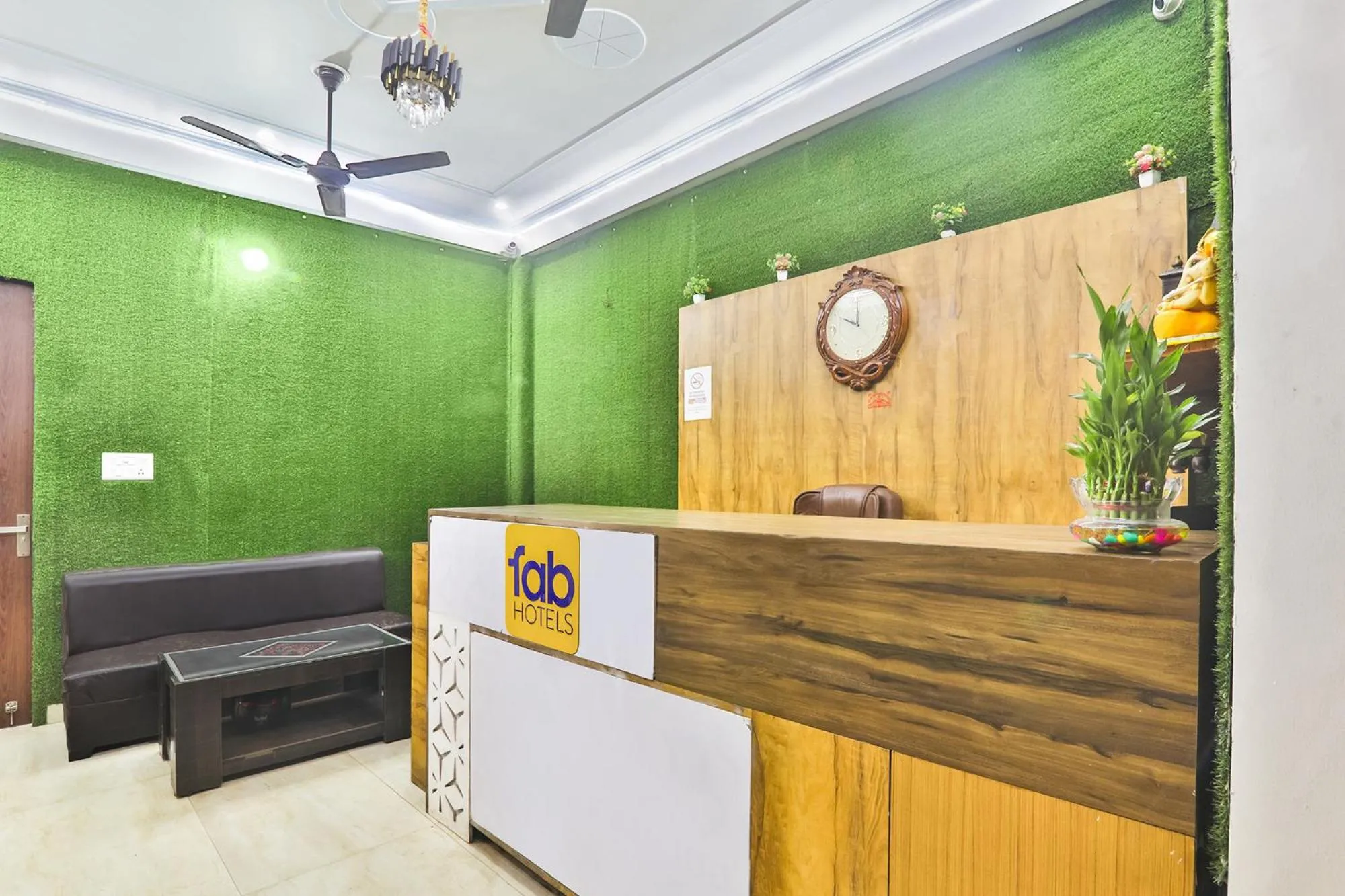 Lobby or reception in FabHotel Anant Inn