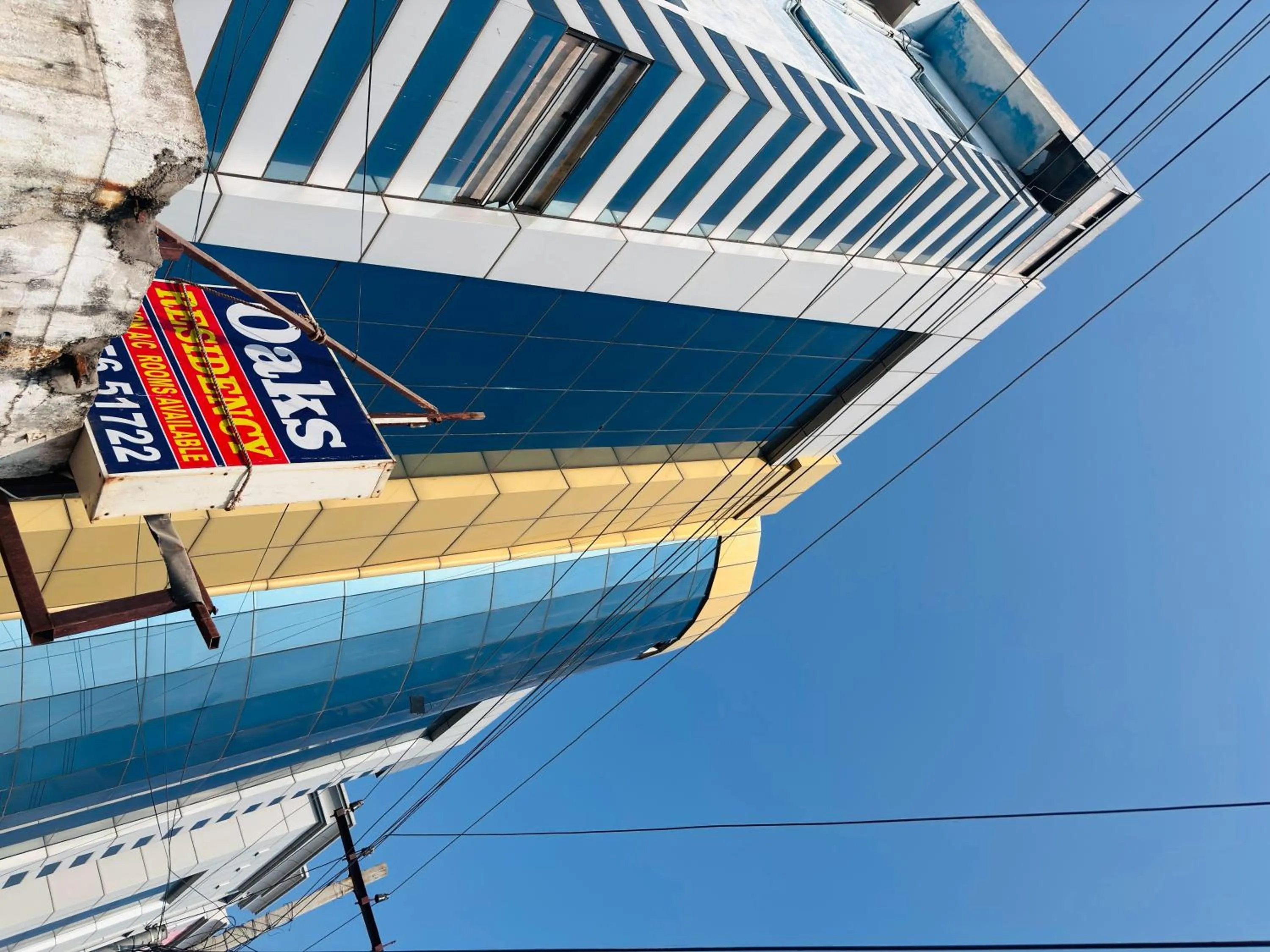 Facade/entrance in Hotel O The OAKS Residency