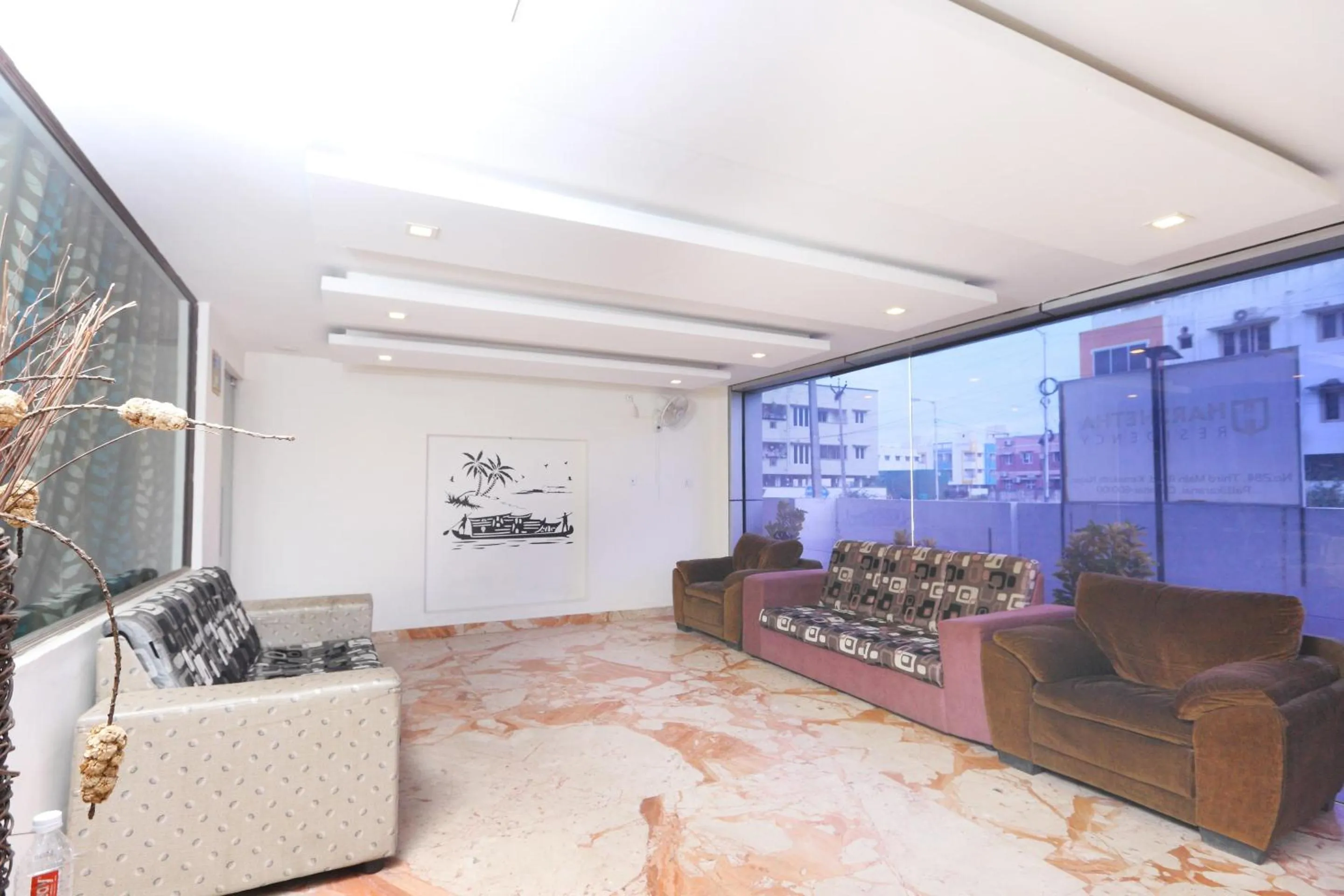 Lobby or reception in Hotel O The OAKS Residency