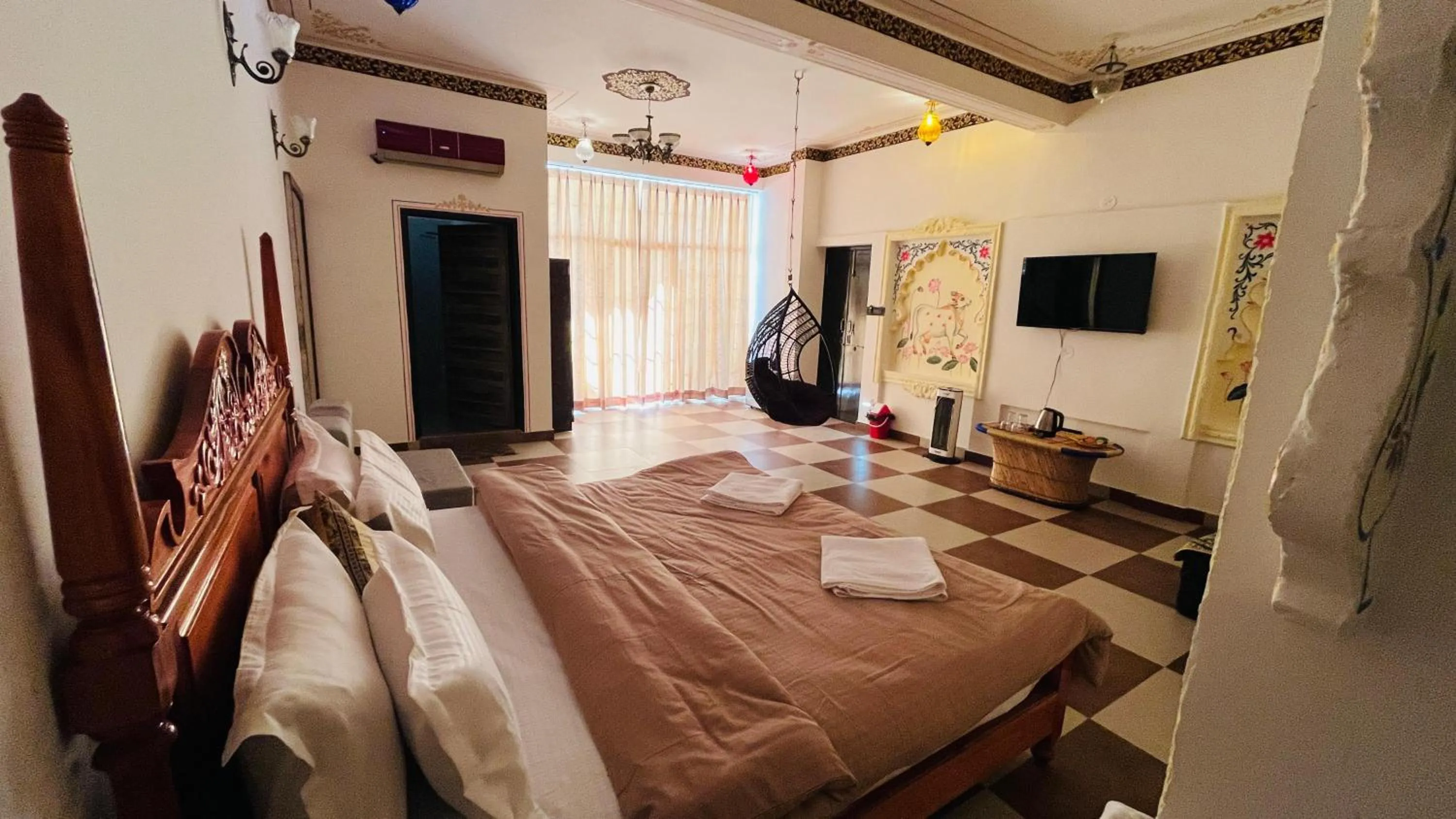 Bedroom, Bed in Hotel Ushaan Haveli