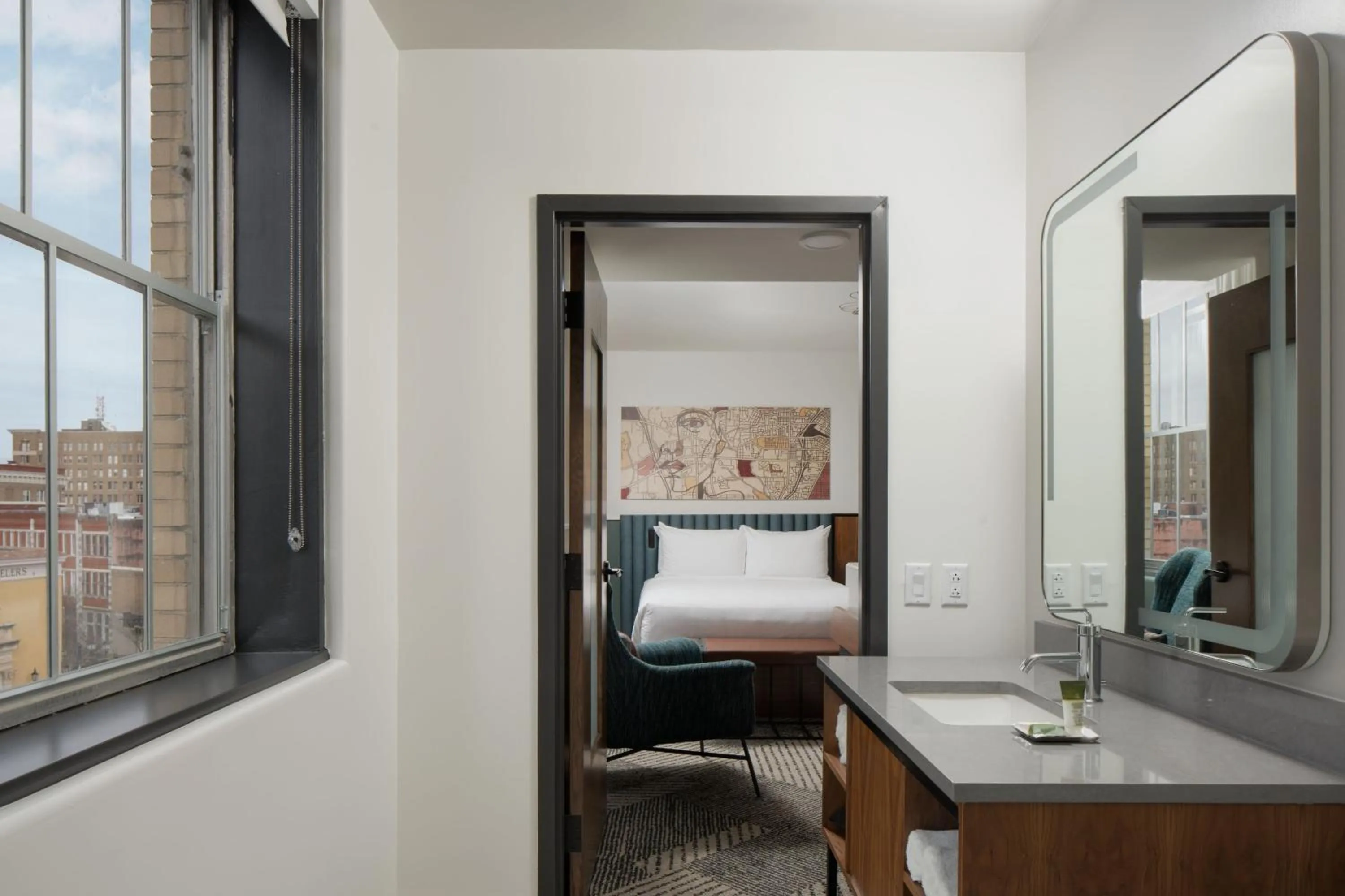 Bathroom, Bed in Hotel Forty Five, Macon, a Tribute Portfolio Hotel
