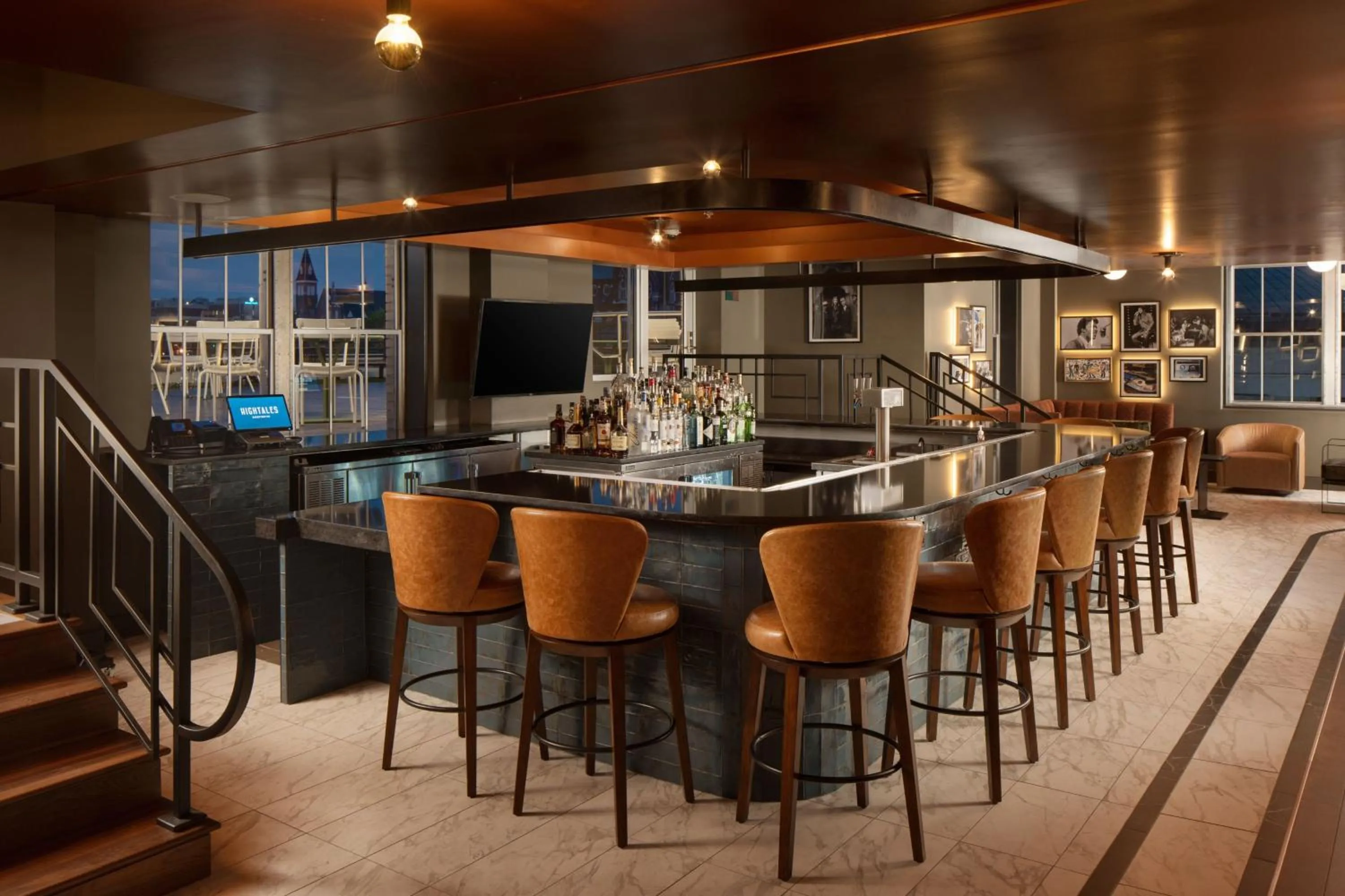 Lounge or bar in Hotel Forty Five, Macon, a Tribute Portfolio Hotel