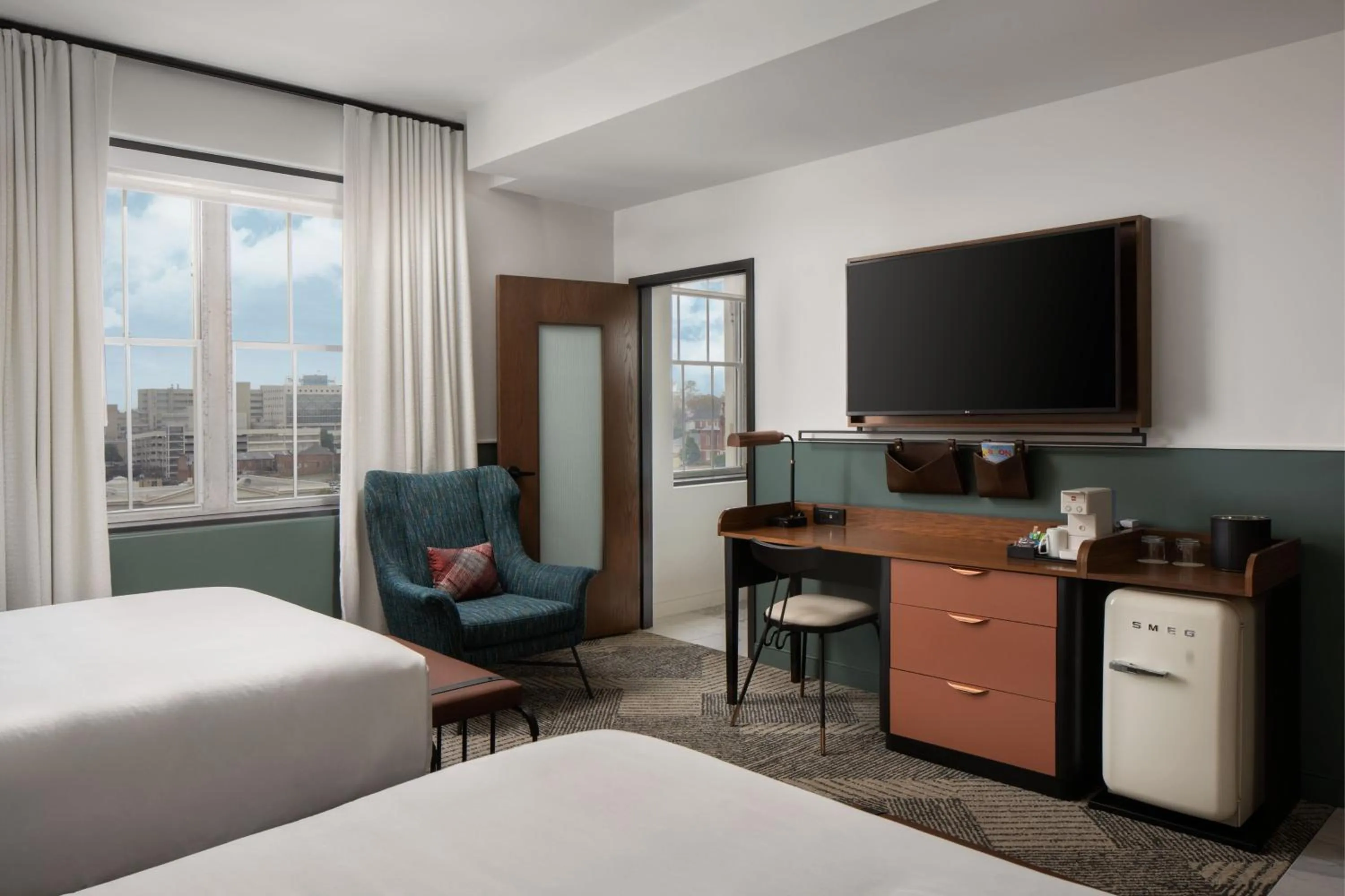 Bedroom, Bed in Hotel Forty Five, Macon, a Tribute Portfolio Hotel