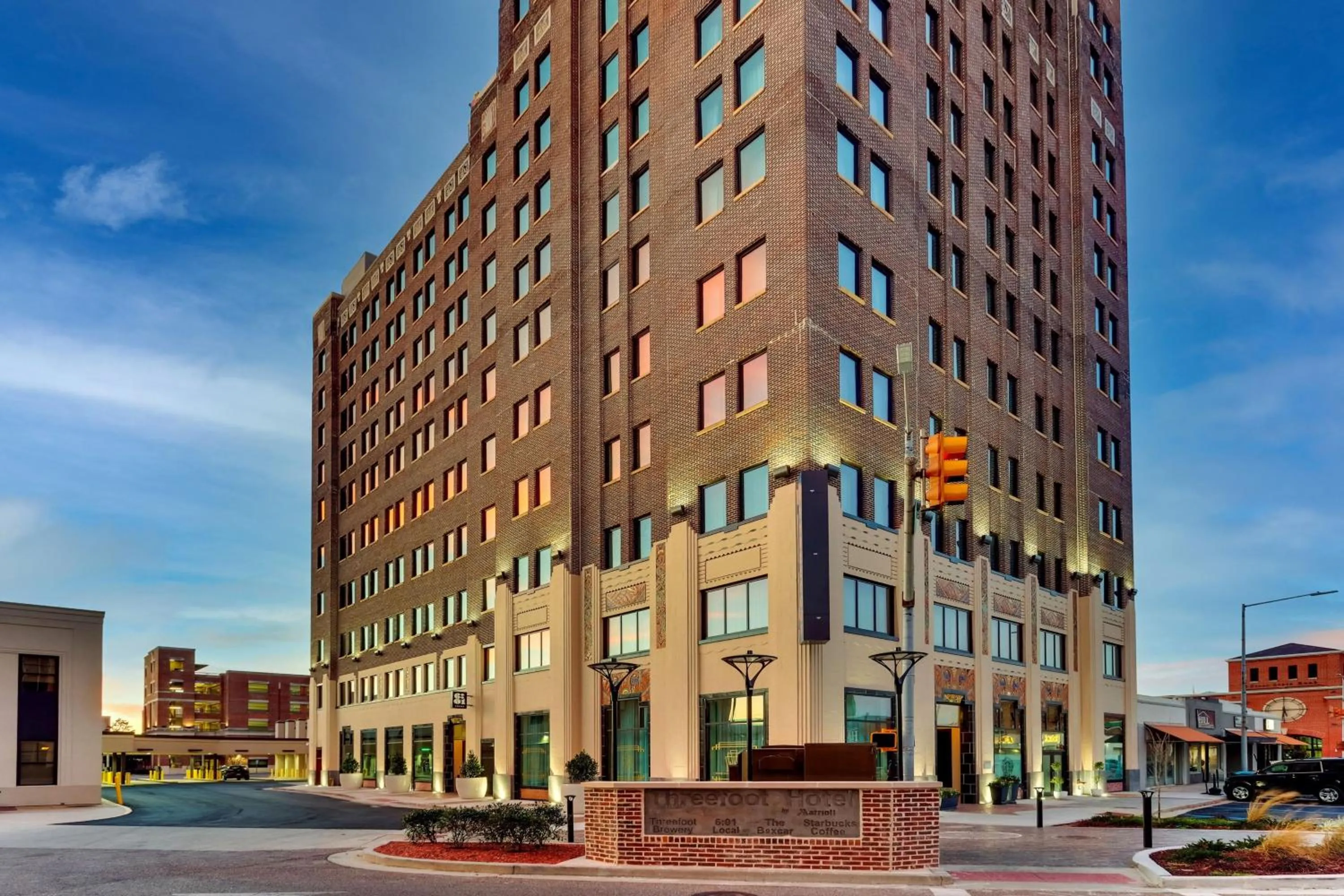 Property building in The Threefoot Hotel, Meridian, a Tribute Portfolio Hotel