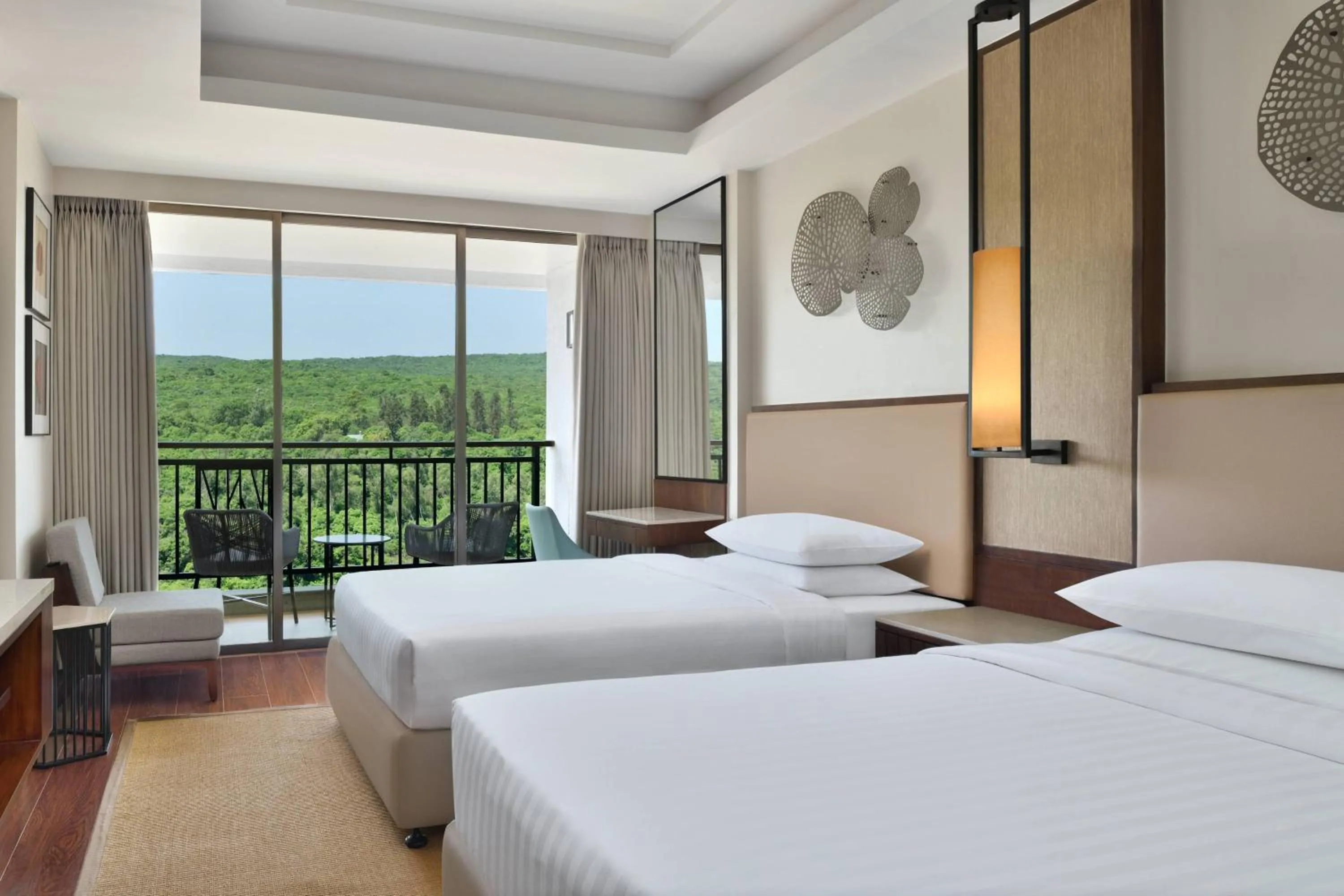 Photo of the whole room, Bed in Courtyard by Marriott Mahabaleshwar
