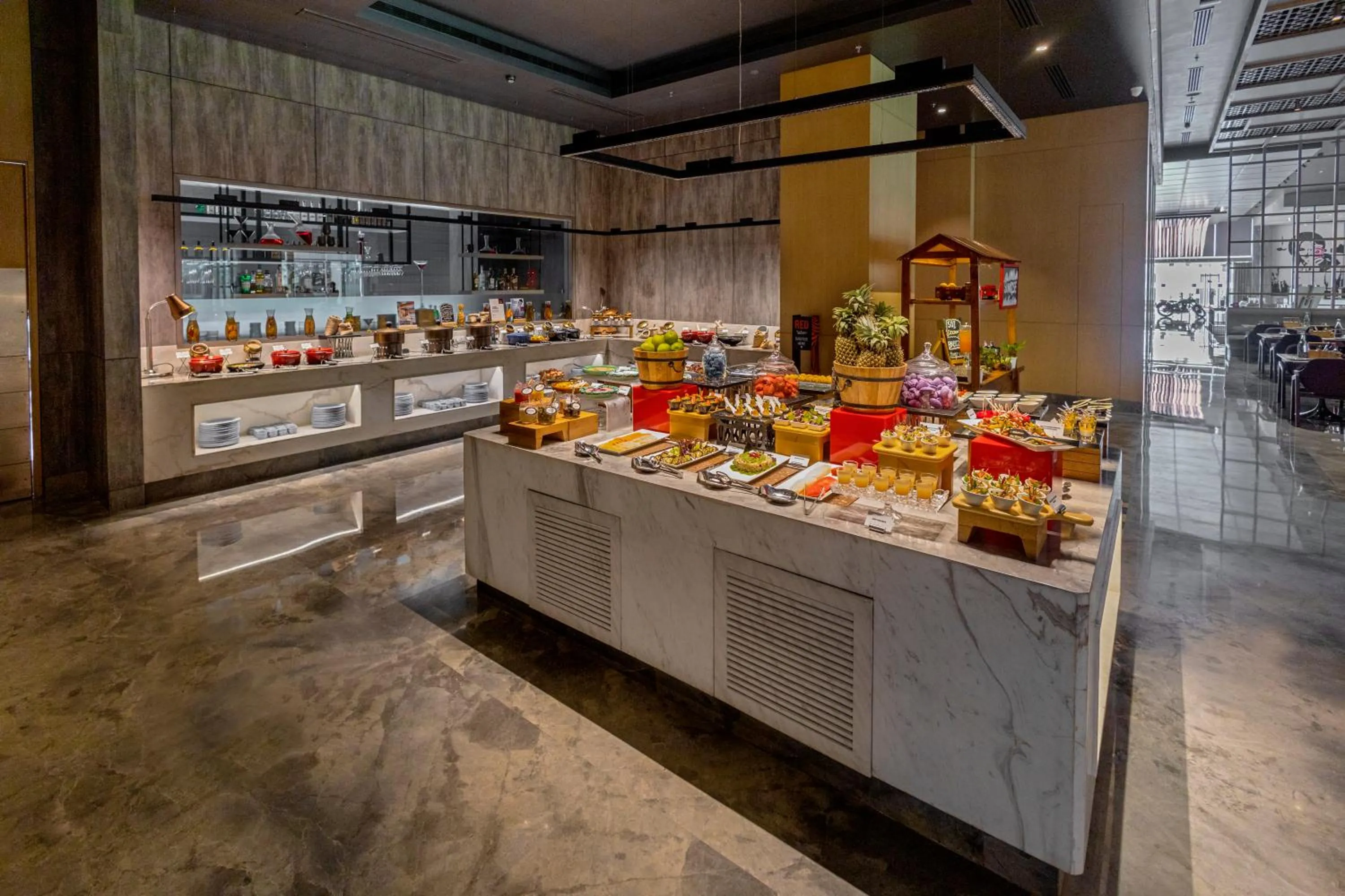 Restaurant/places to eat in Radisson RED Chandigarh Mohali