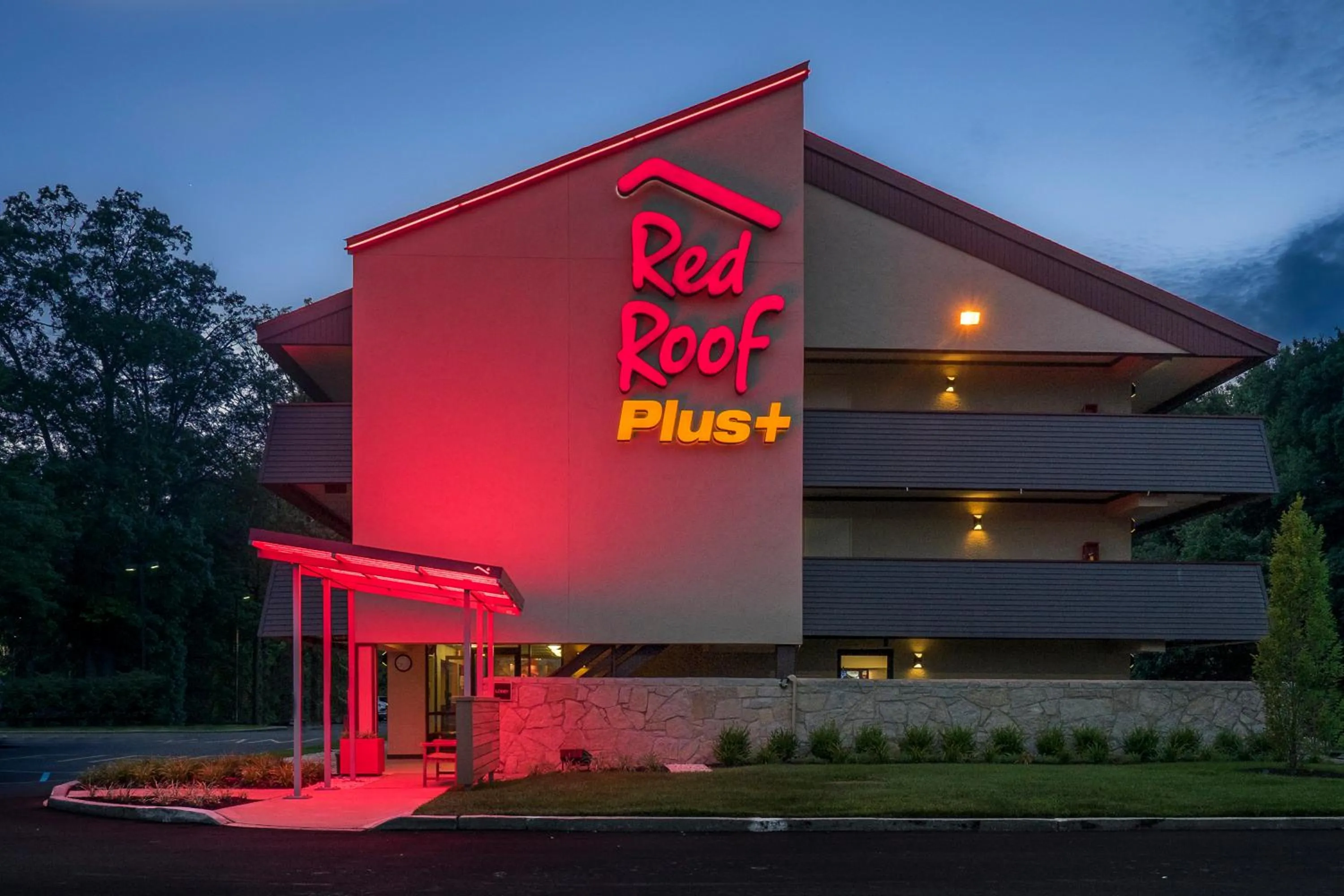 Property building in Red Roof Inn PLUS+ Wilmington - Newark