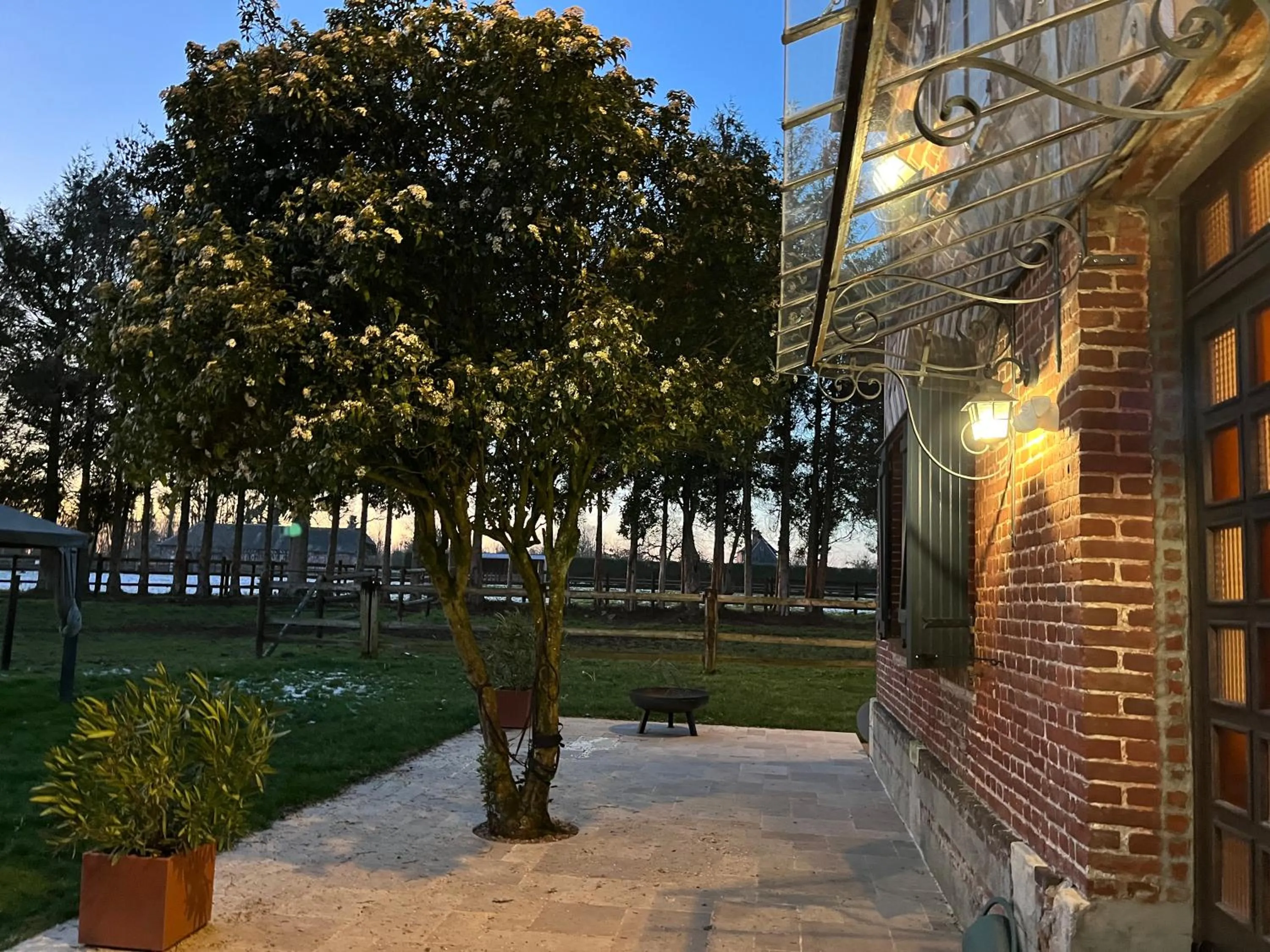 Property building in Le Domaine des Volets bleus