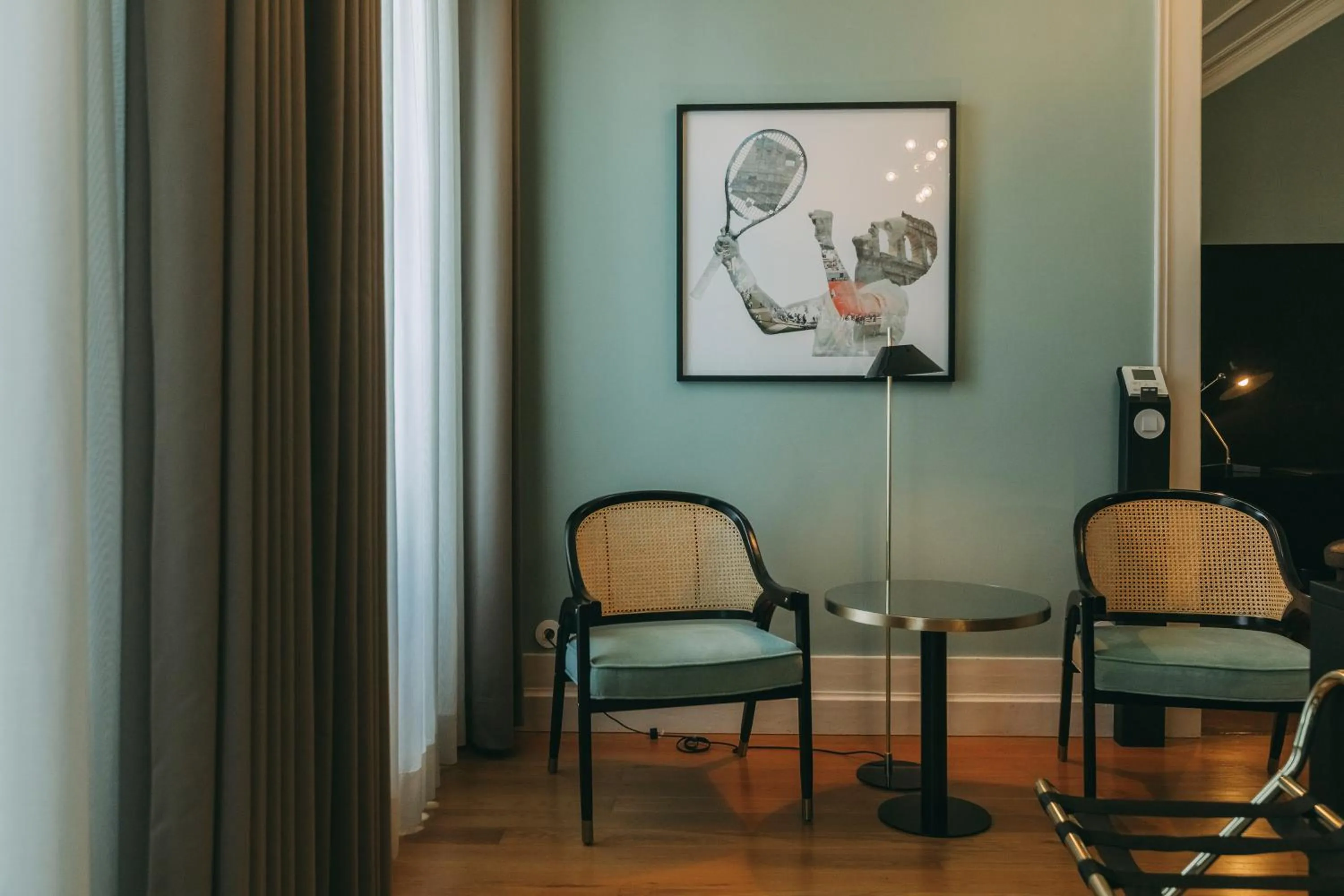 Decorative detail in Torel Royal Court