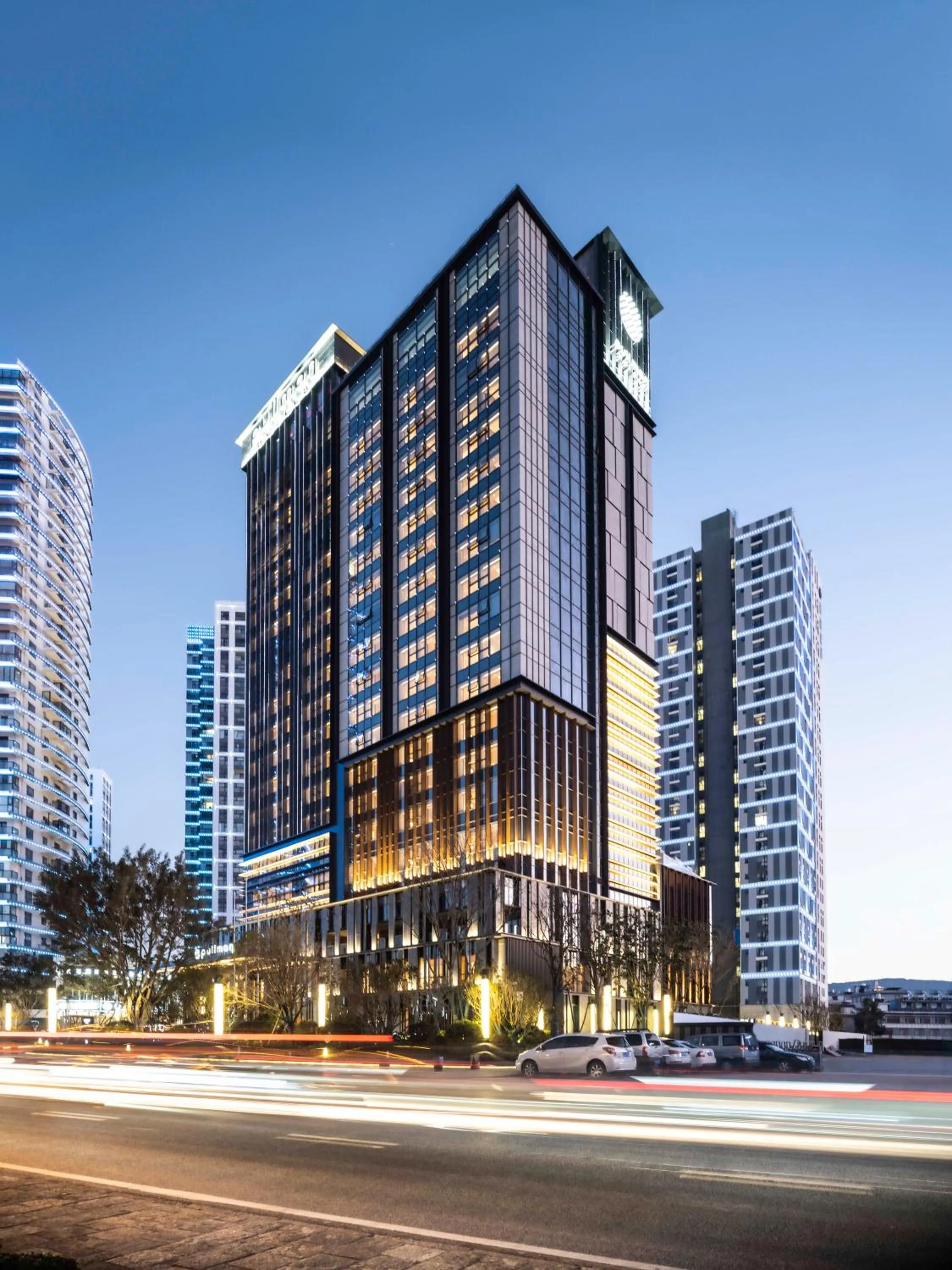 Property building in Pullman Dali