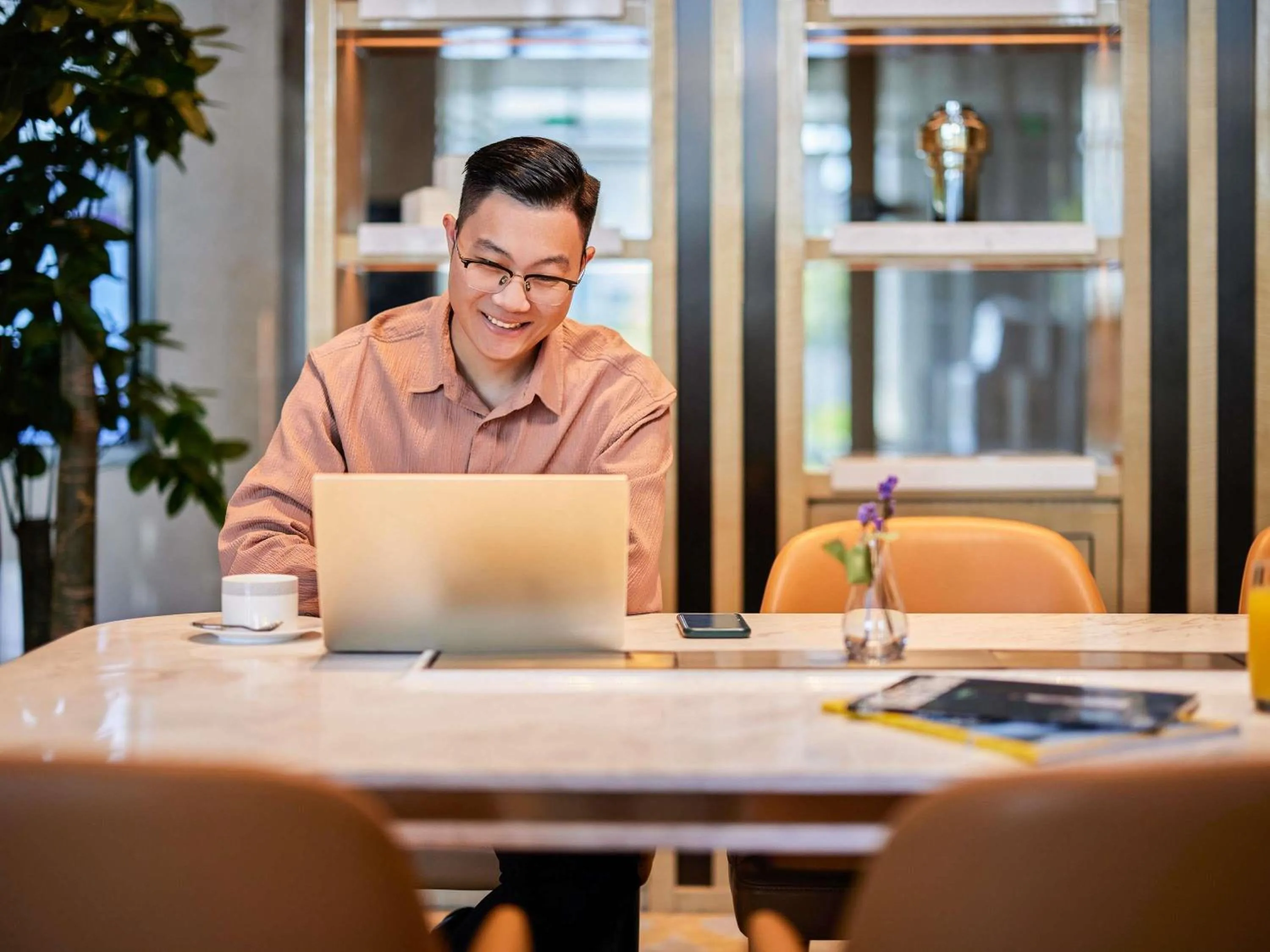 Lounge or bar in Pullman Suzhou Taicang