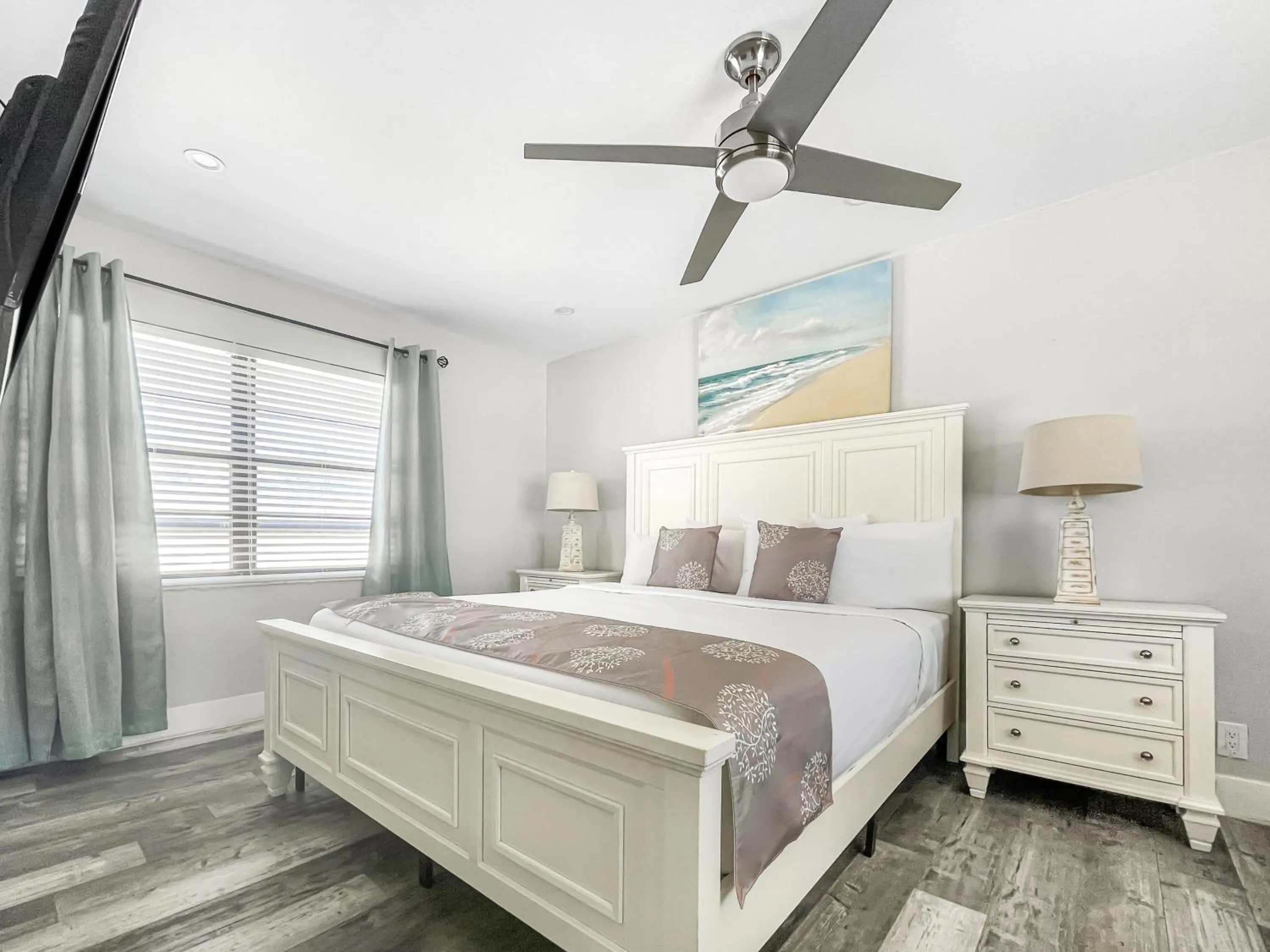 Bed in Neptune Oceanfront Rentals