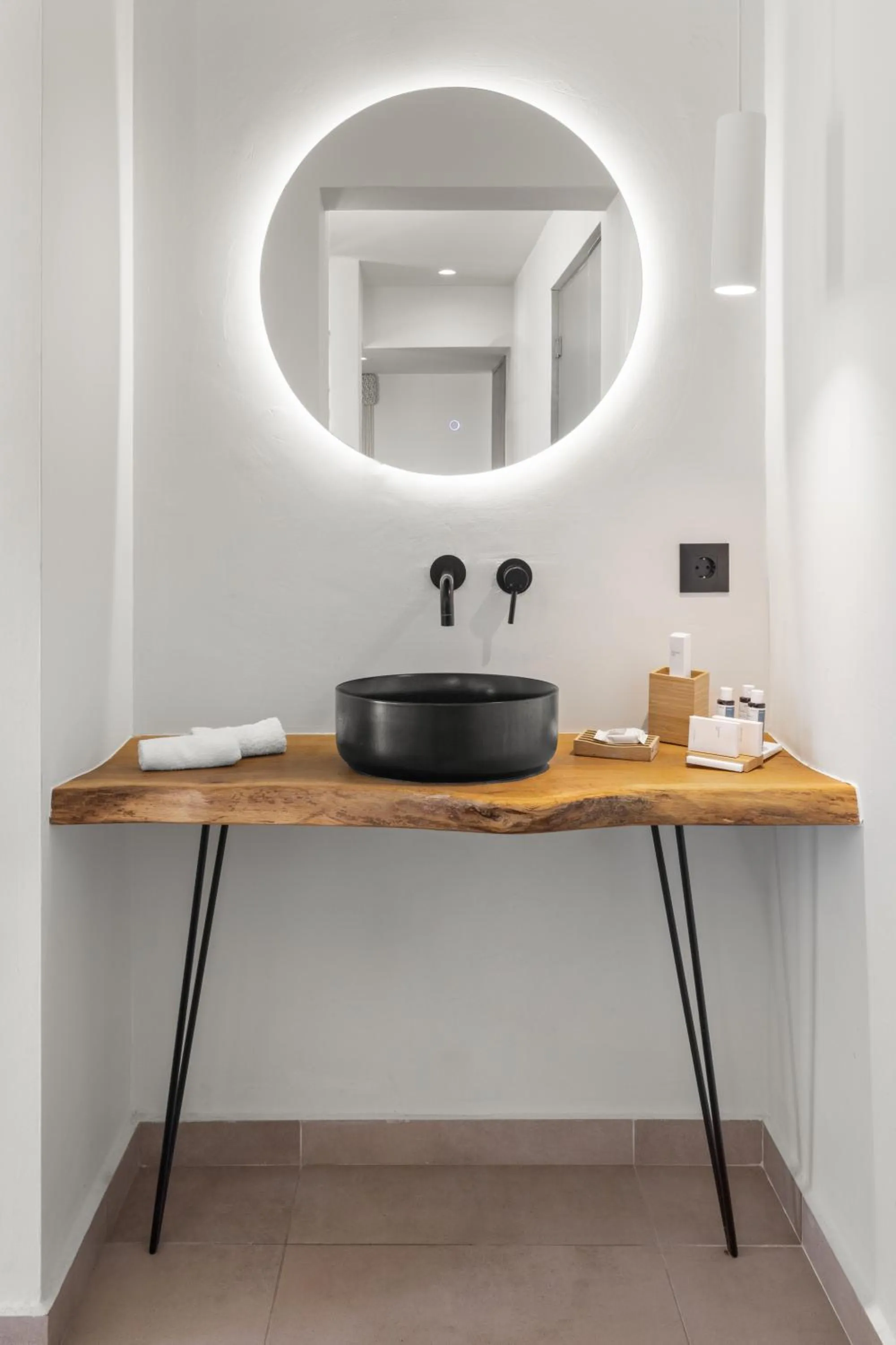 Bathroom in Cabana Blu Hotel & Suites