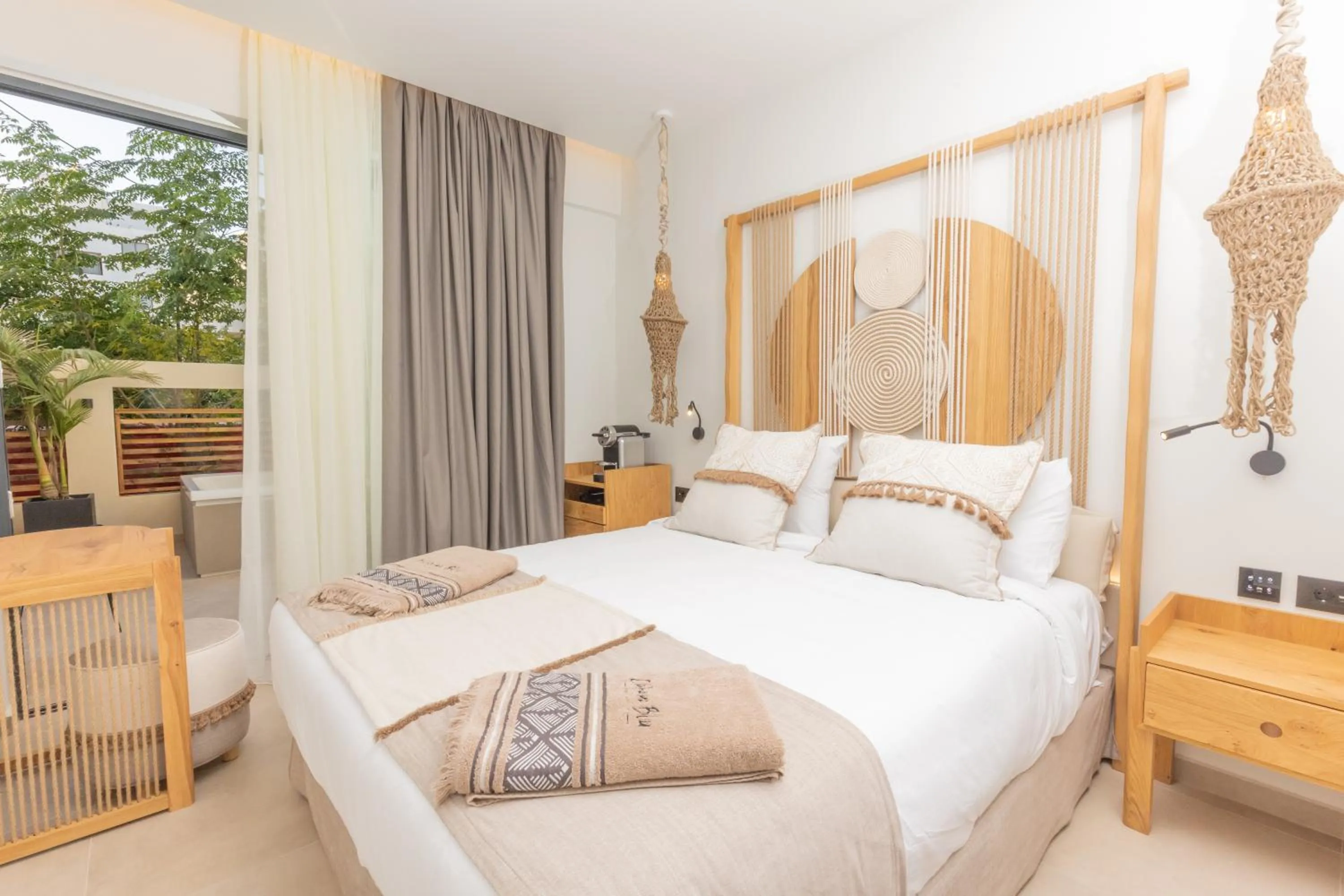 Bed in Cabana Blu Hotel & Suites