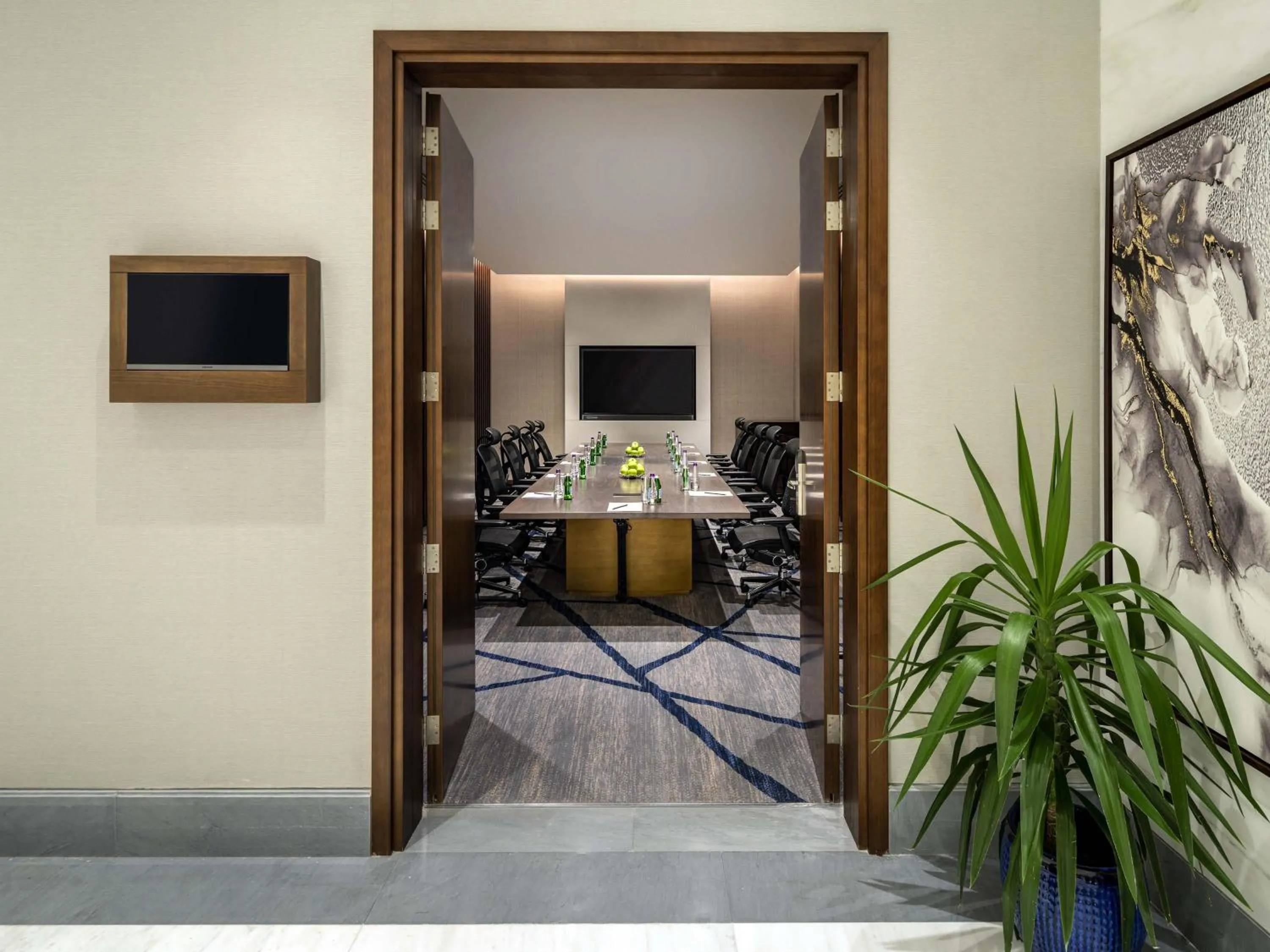 Meeting/conference room in Movenpick Hotel and Residences Riyadh