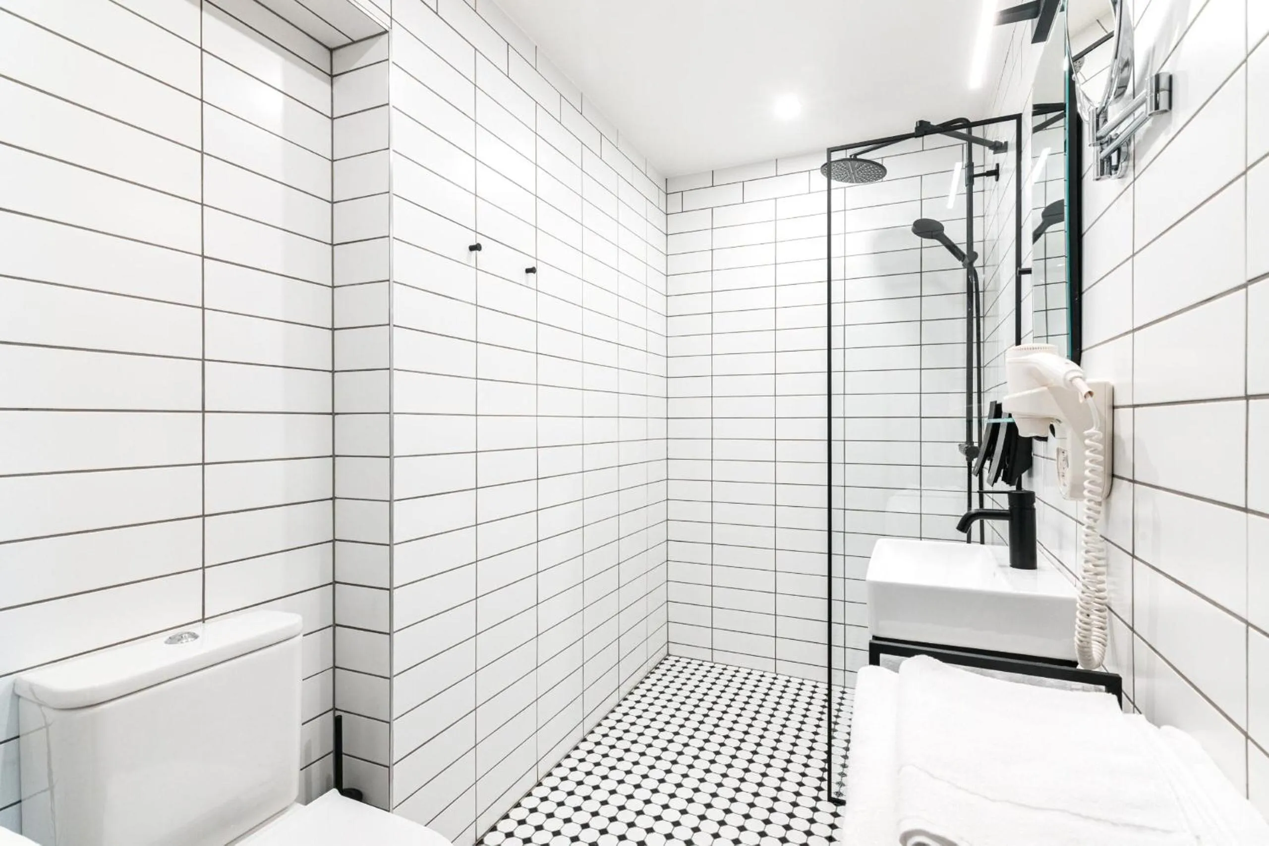 Shower in Fonnental Design Hotel Tallinn