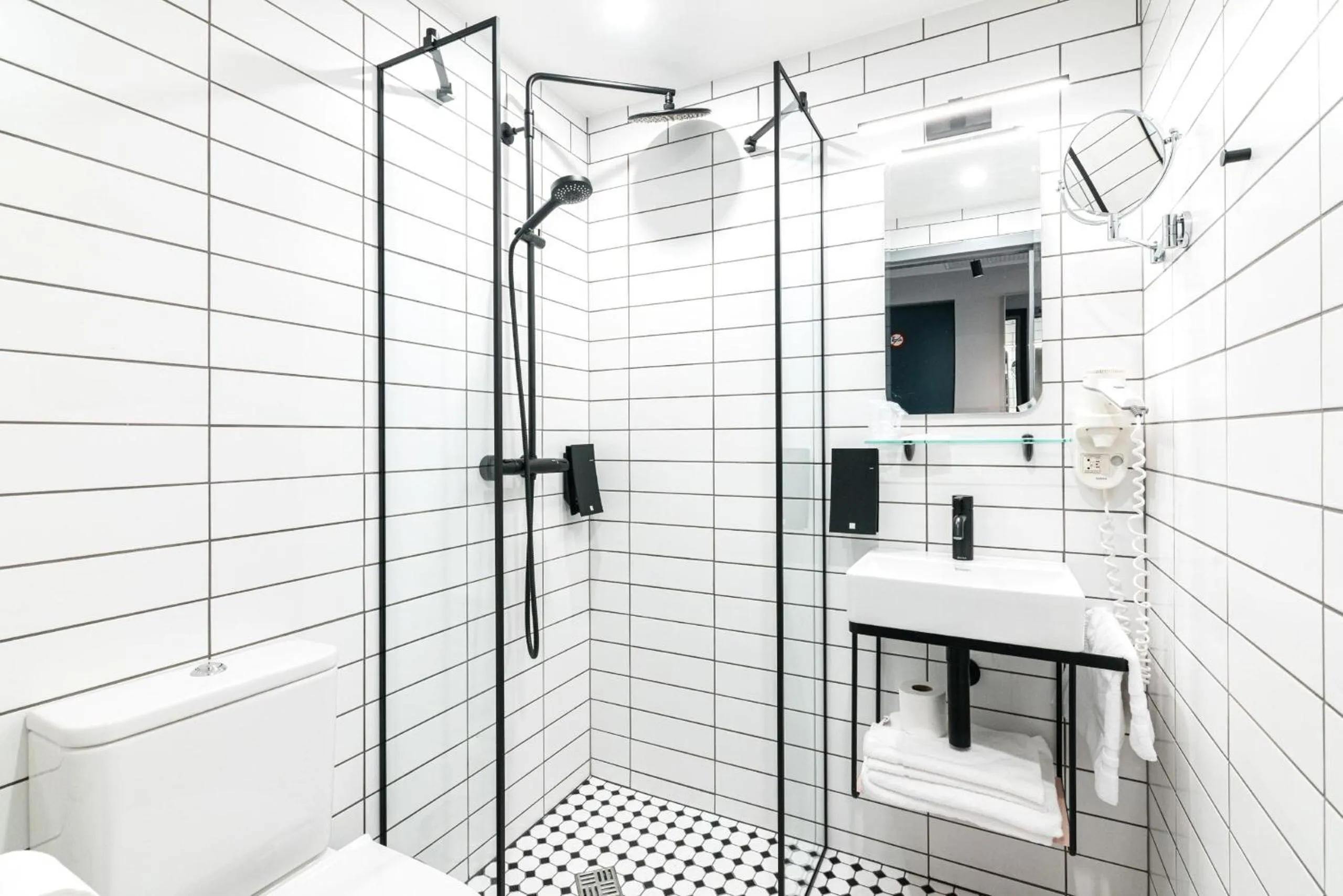 Shower in Fonnental Design Hotel Tallinn