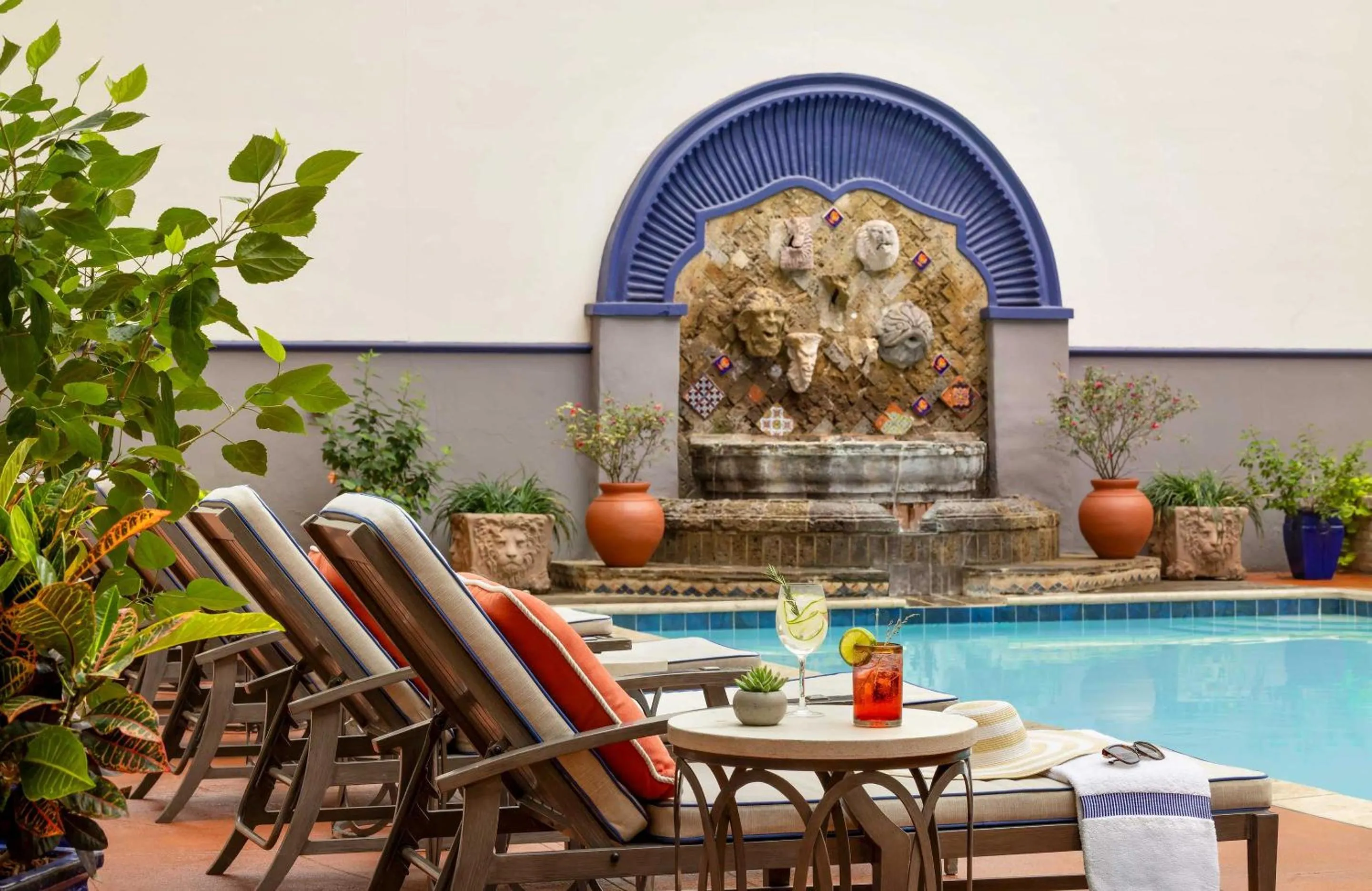 Swimming pool in Omni La Mansion del Rio