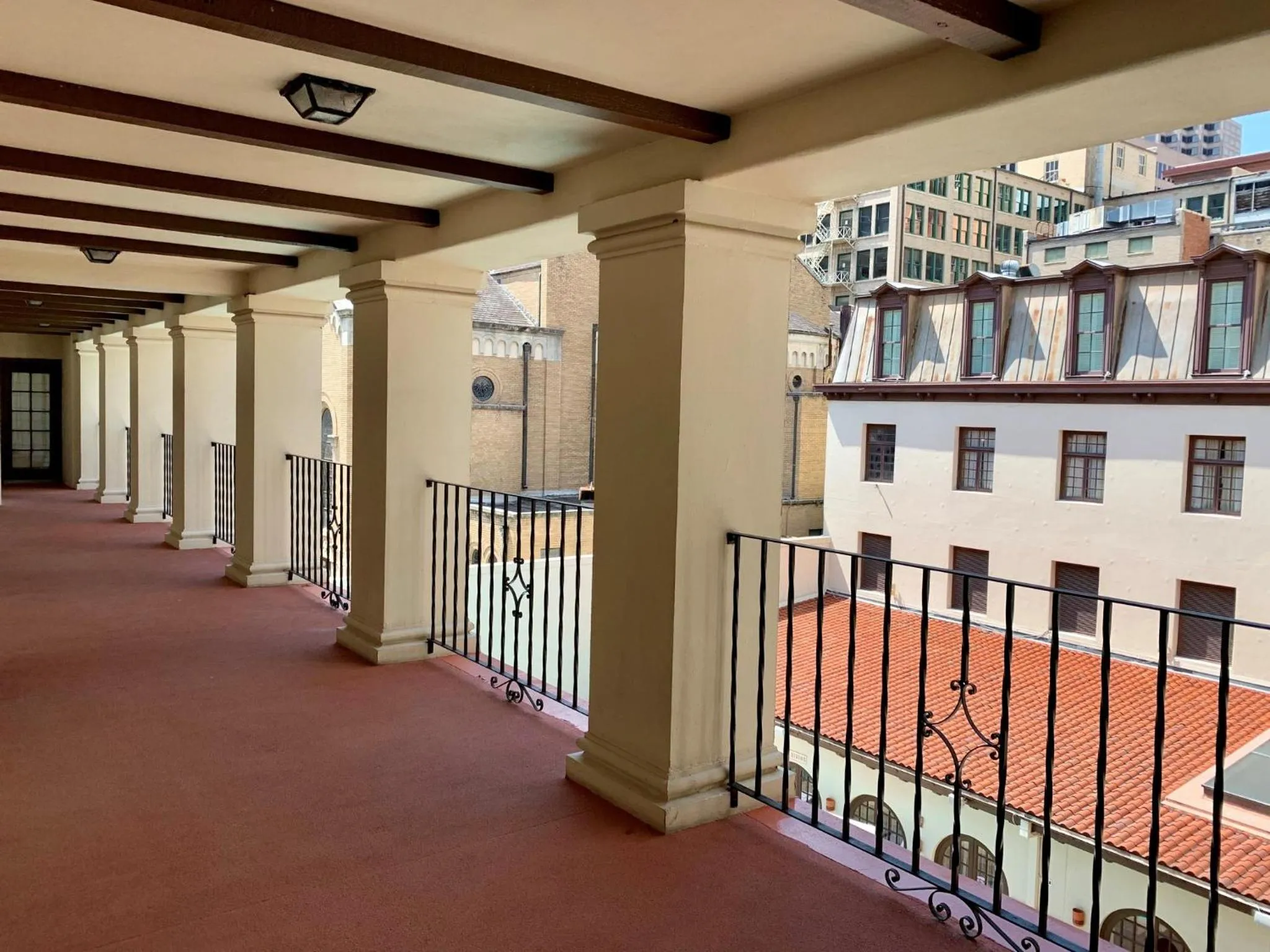 Property building in Omni La Mansion del Rio