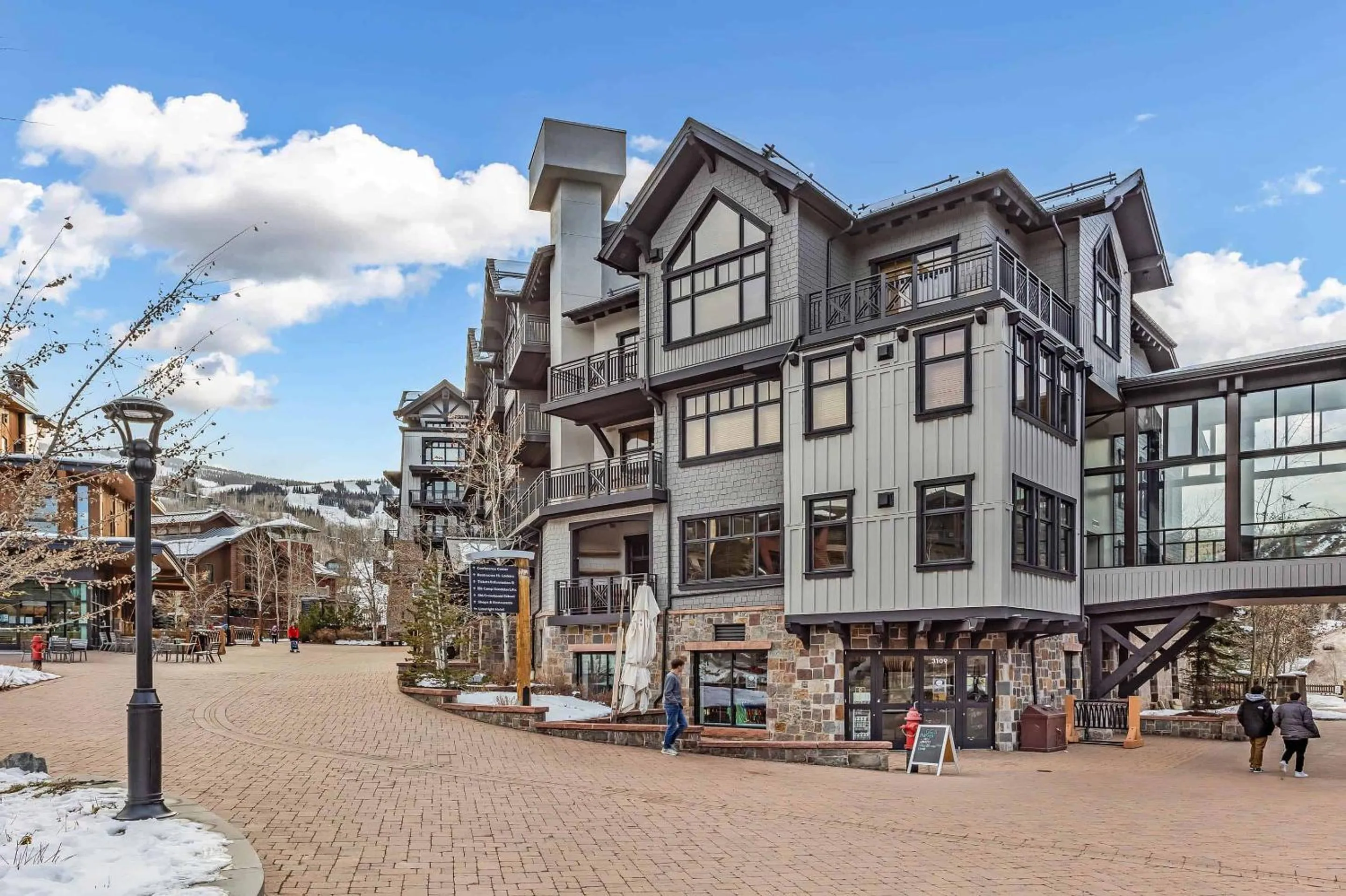 Property Building in Capitol Peak Lodge, a Destination by Hyatt Residence