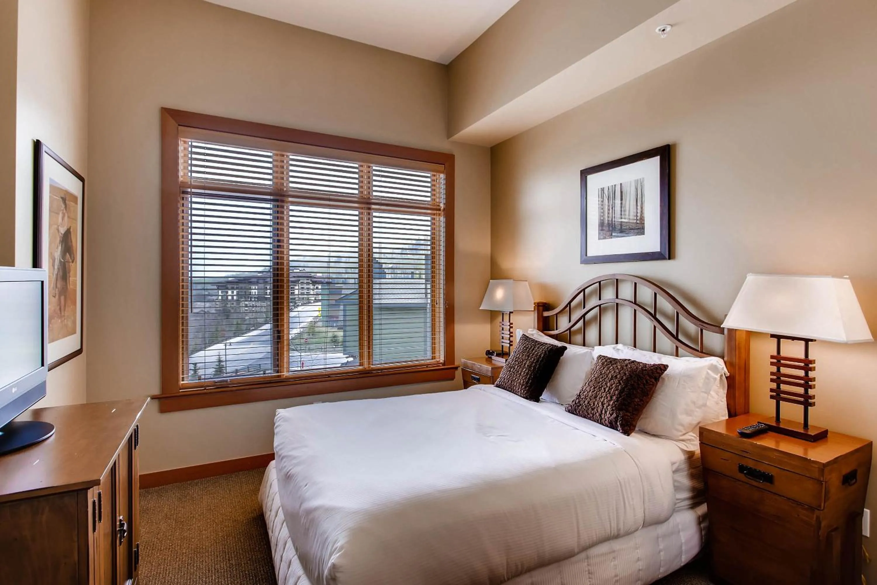 Bedroom in Capitol Peak Lodge, a Destination by Hyatt Residence